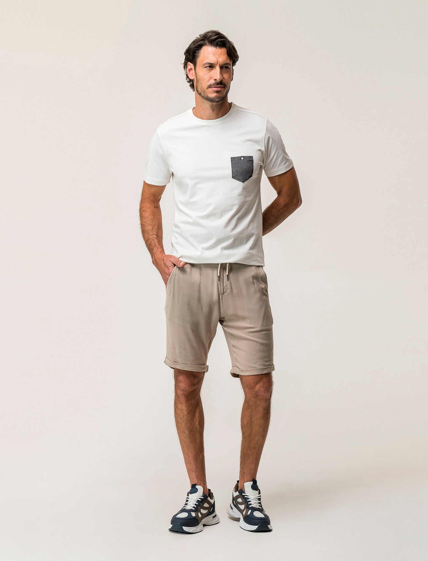 Bermuda chino jogger in viscosa - Beige