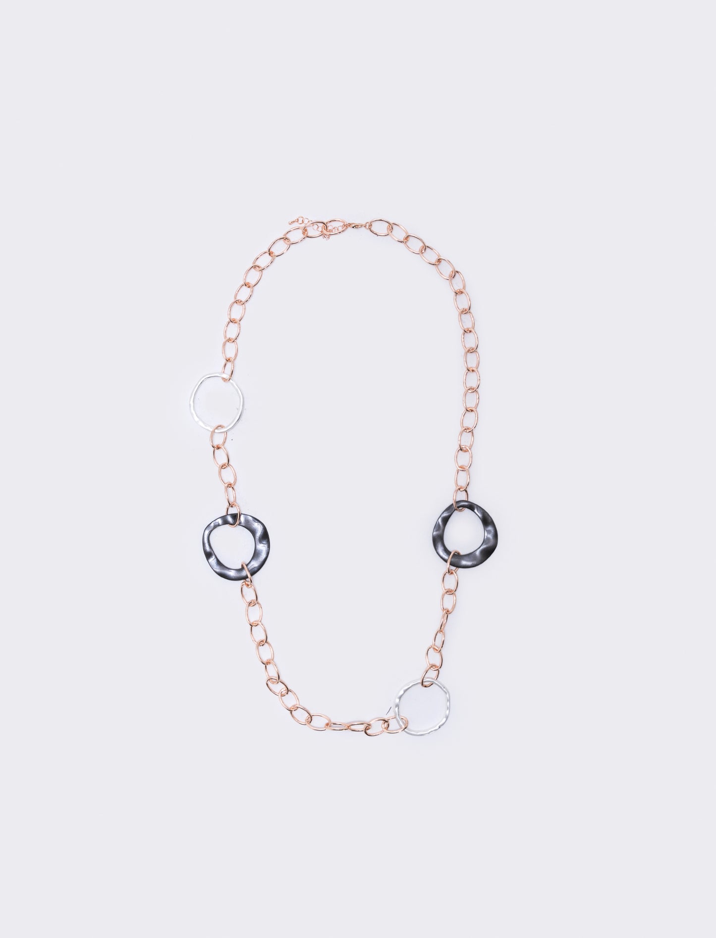 Collana lunga con cerchi effetto perla - Rosa