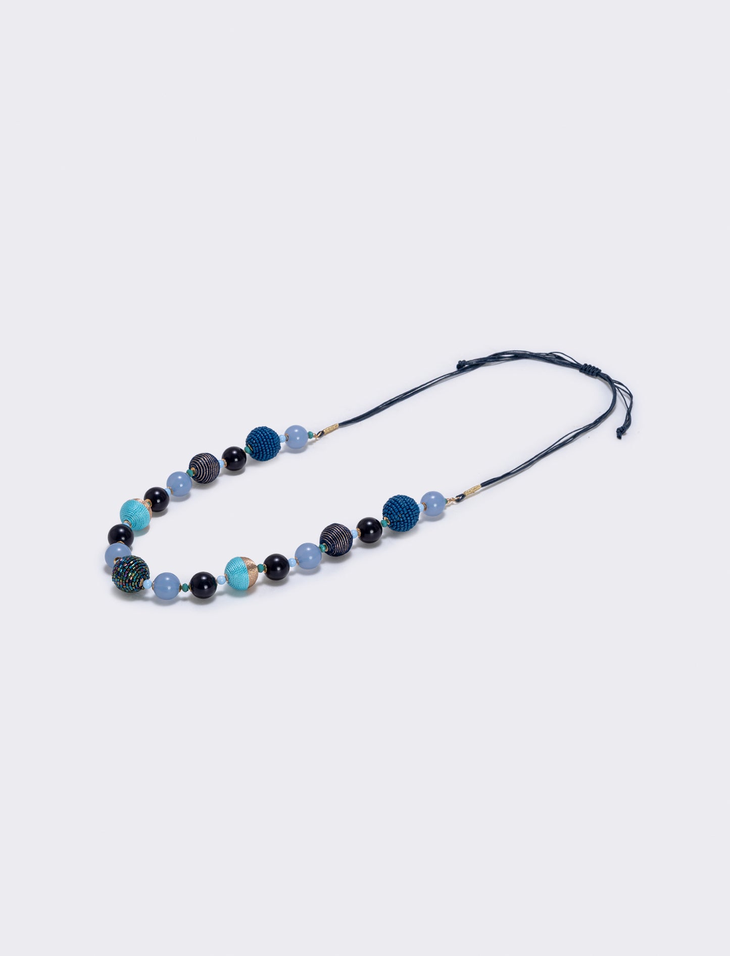 Elegant bead necklace - Blue