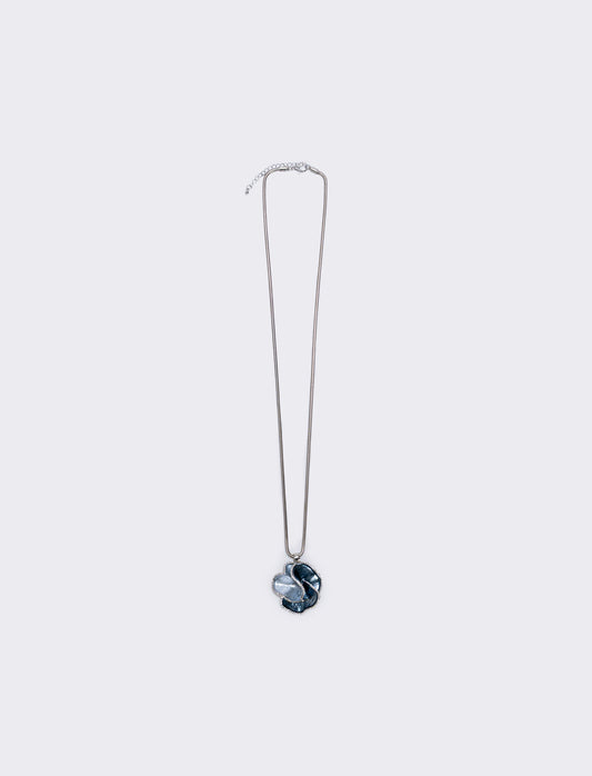 Collana lunga con fiore sfumato elegante - Argento