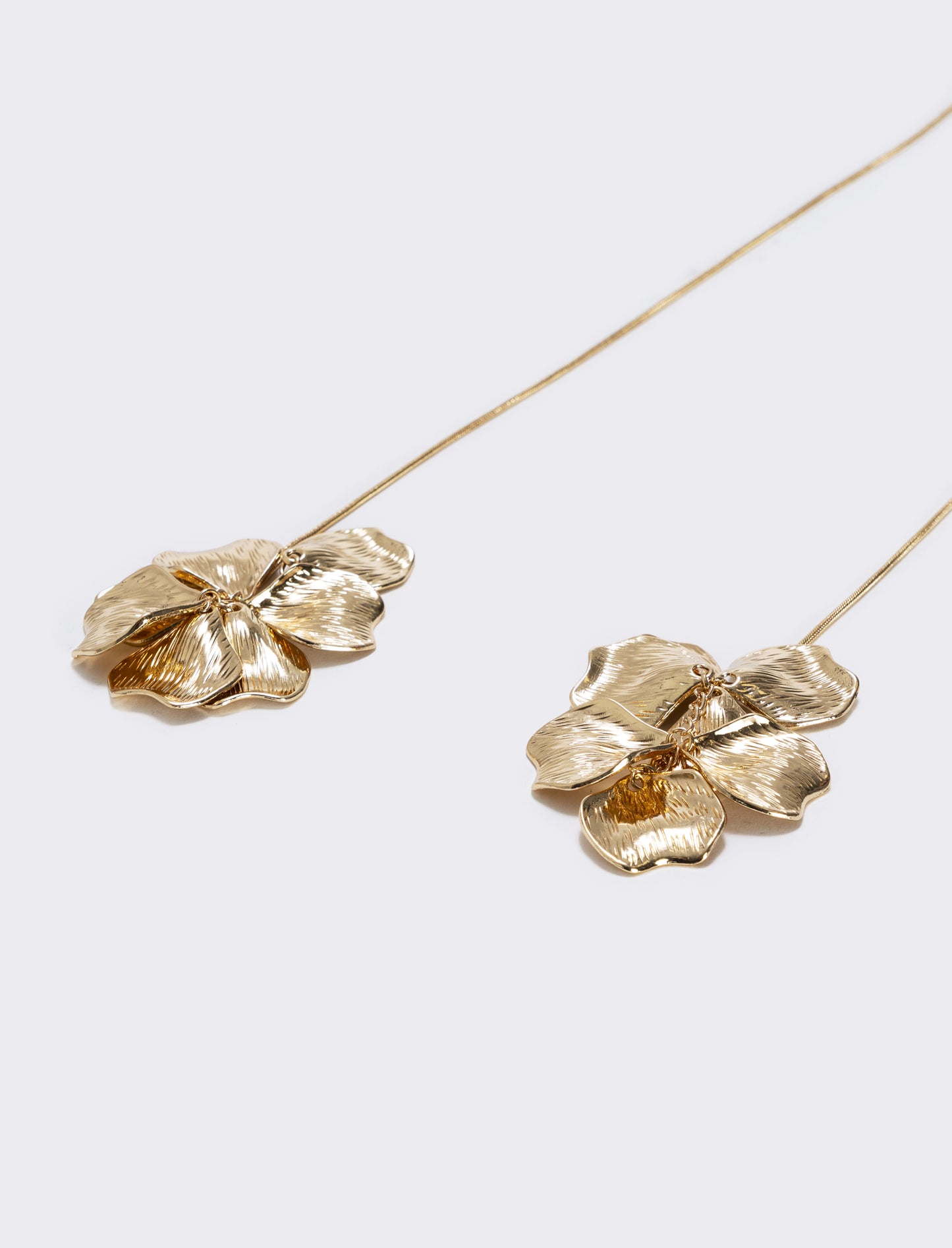 Collana saliscendi con petali eleganti - Oro