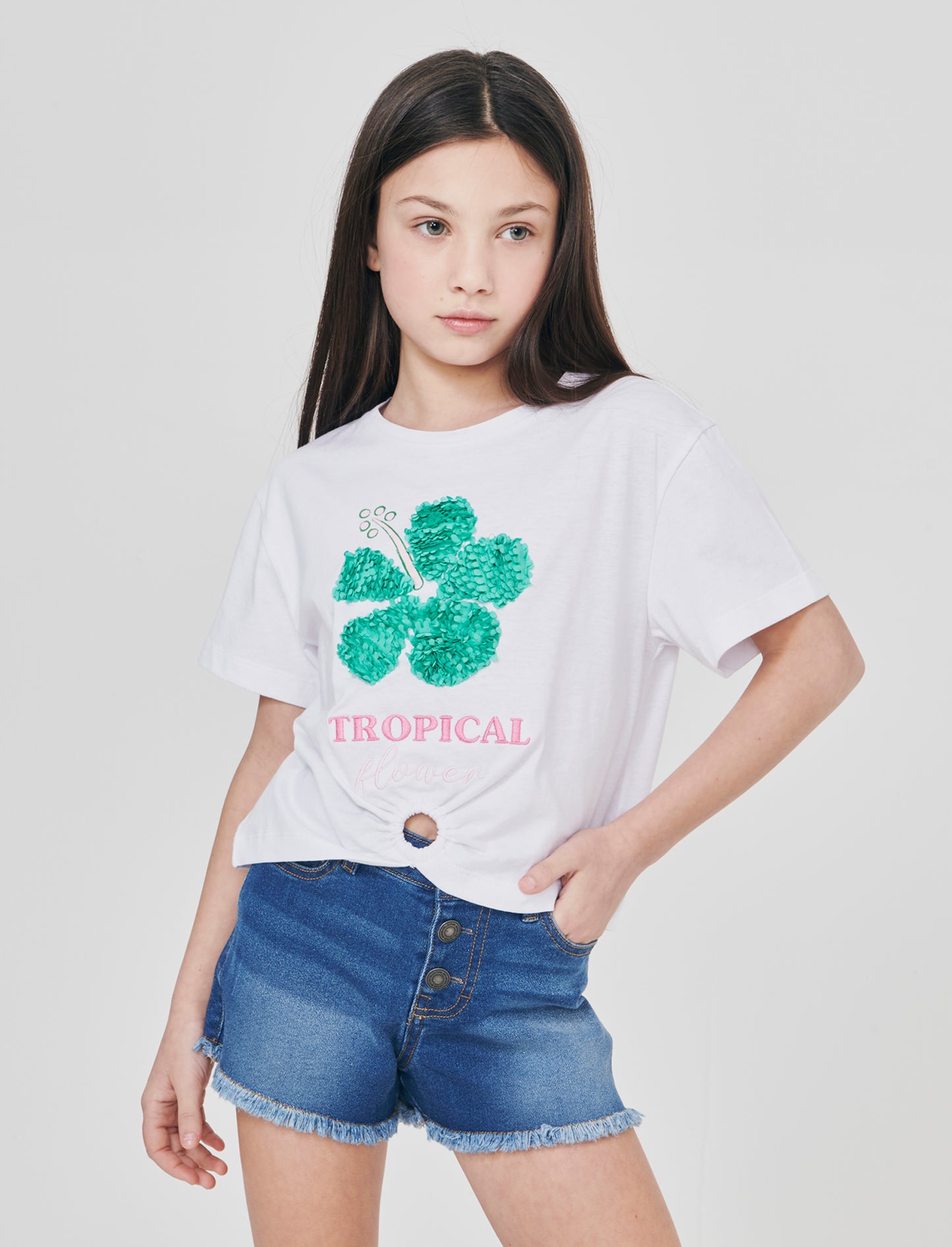 T-shirt mezza manica con petali decorativi - Bianco