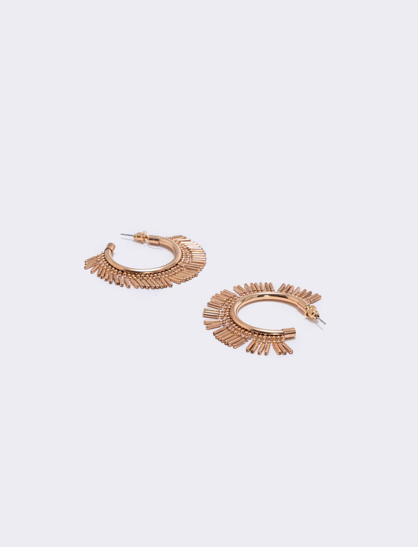 Orecchini cerchi con frangia elegante - Oro