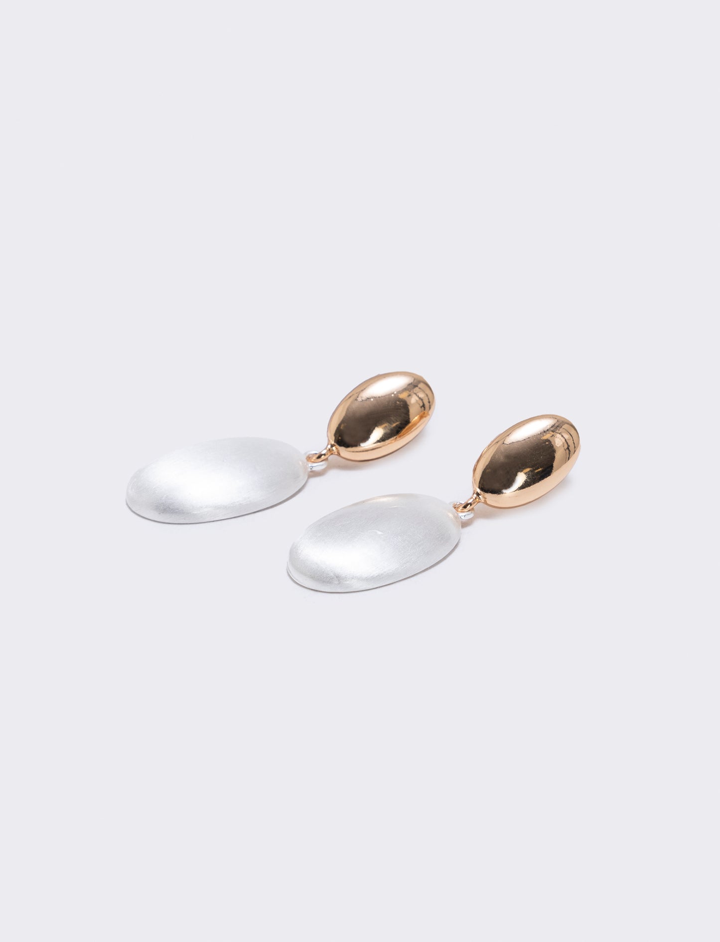 Brushed pearl drop earring - Gold