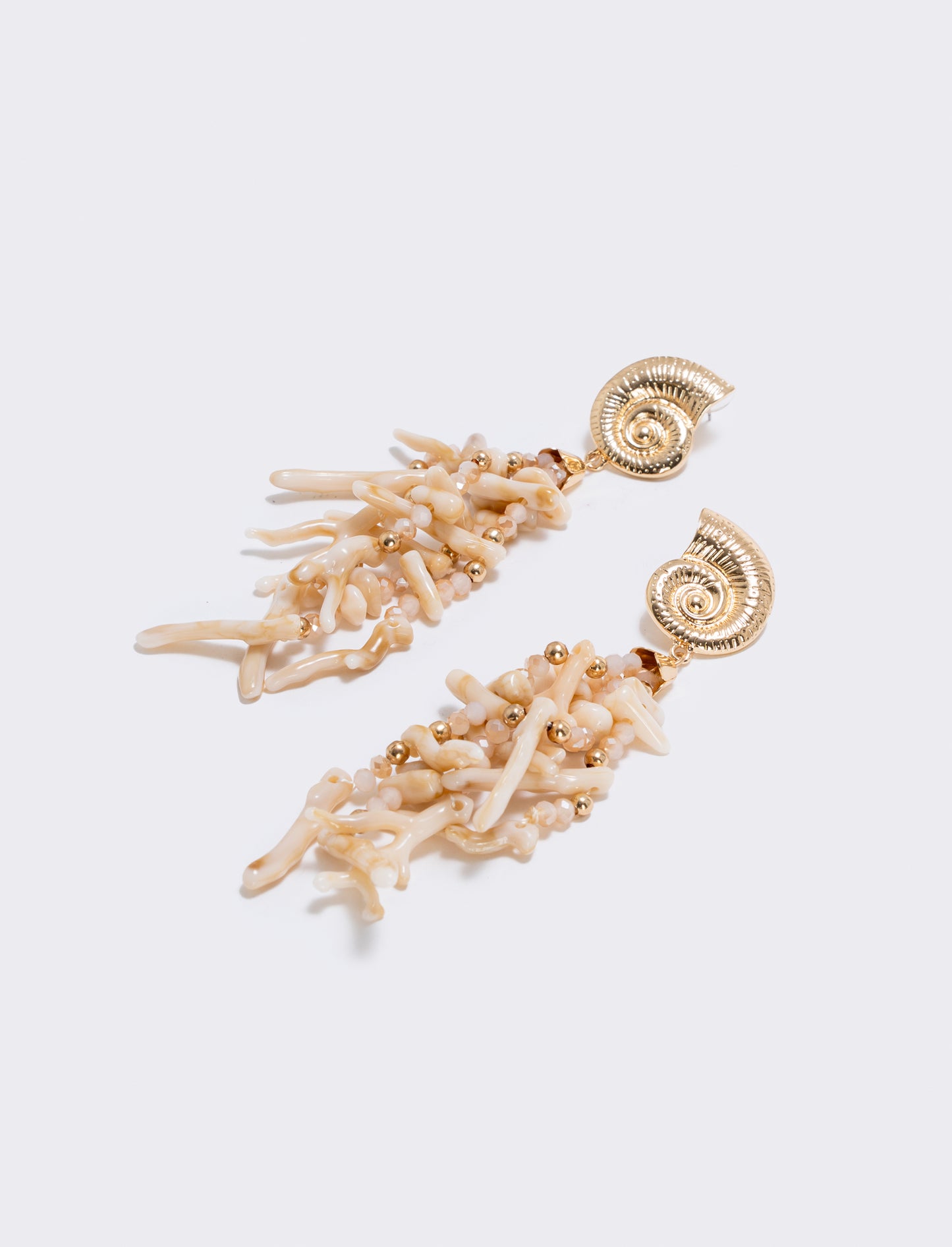 Orecchini rami corallo con clip - Beige