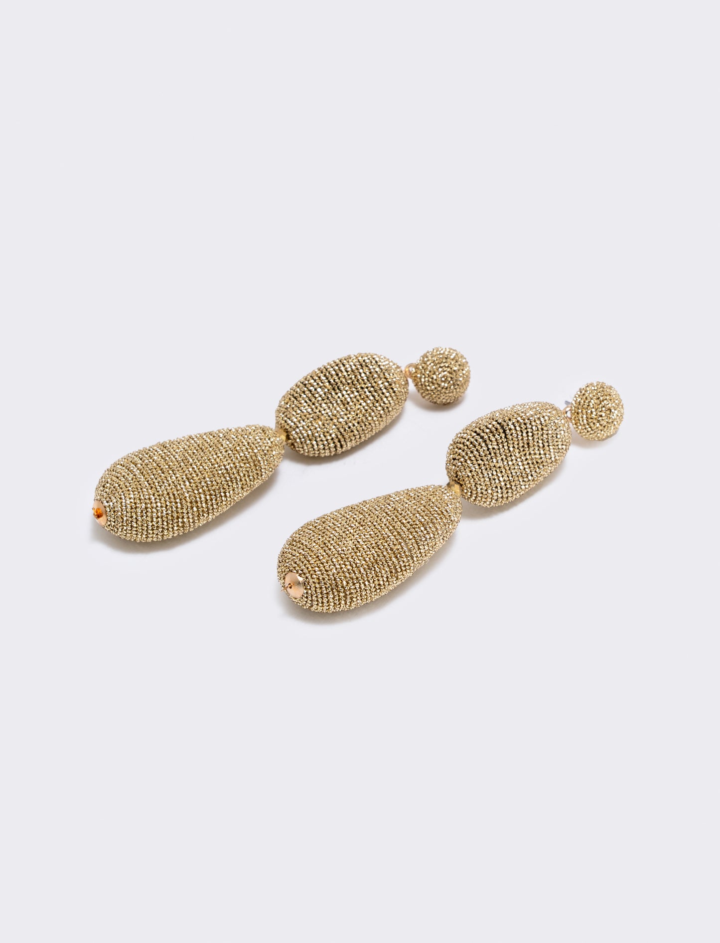 Orecchini pendenti rivestiti filo lamè - Oro