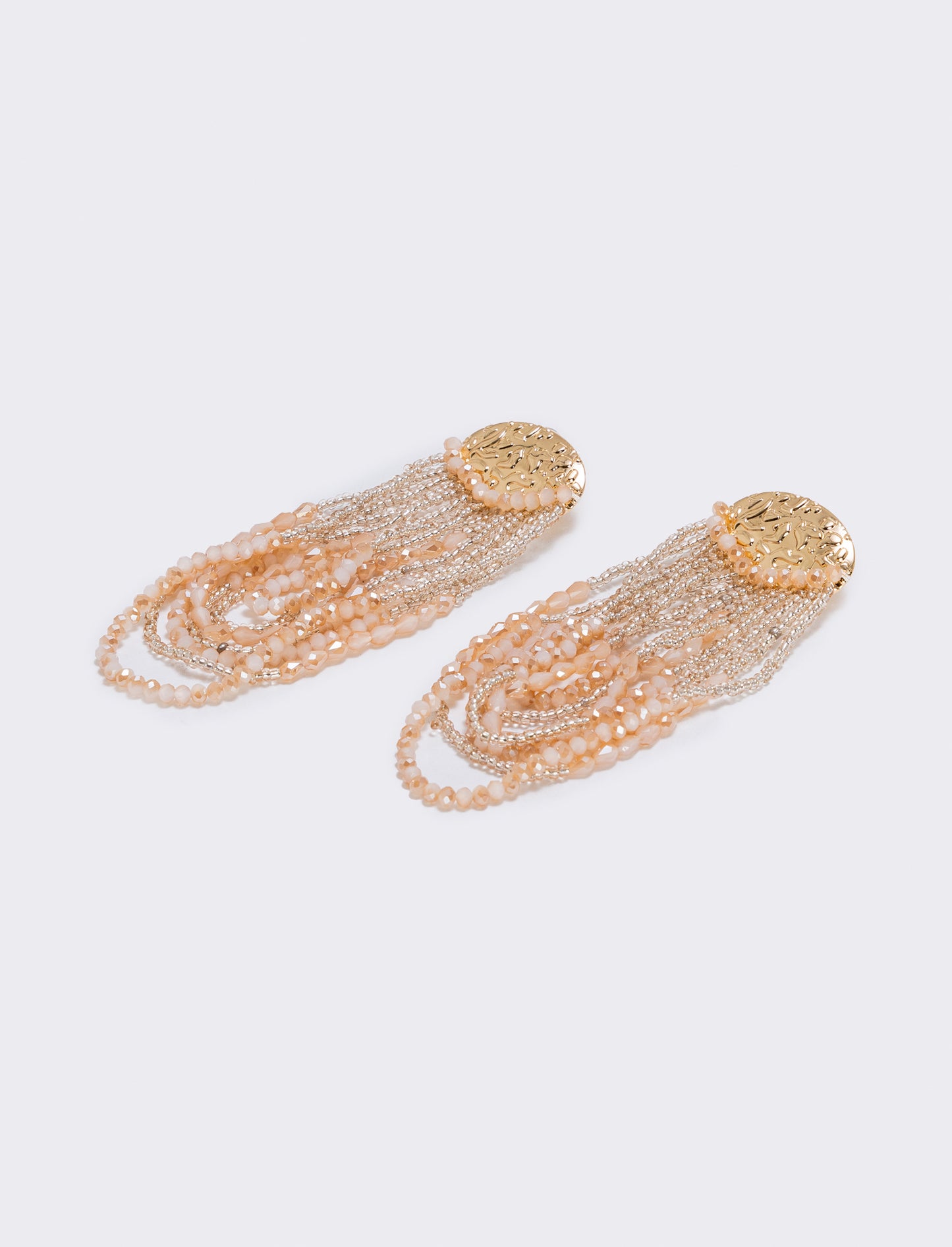 Orecchini lunghi in conteria elegante - Crema