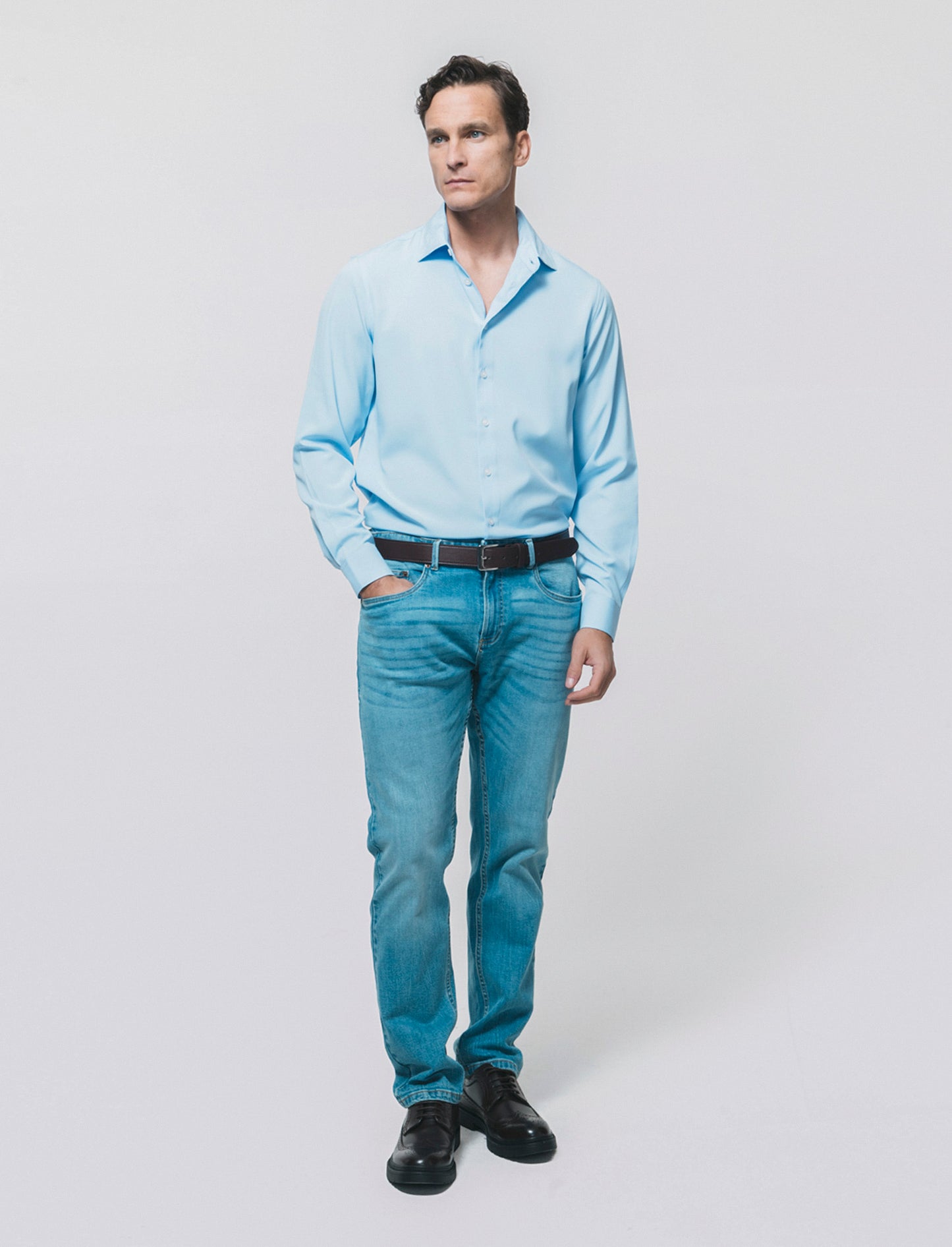 Formal Fit Shirt in Jacquard Fabric - Sky blue