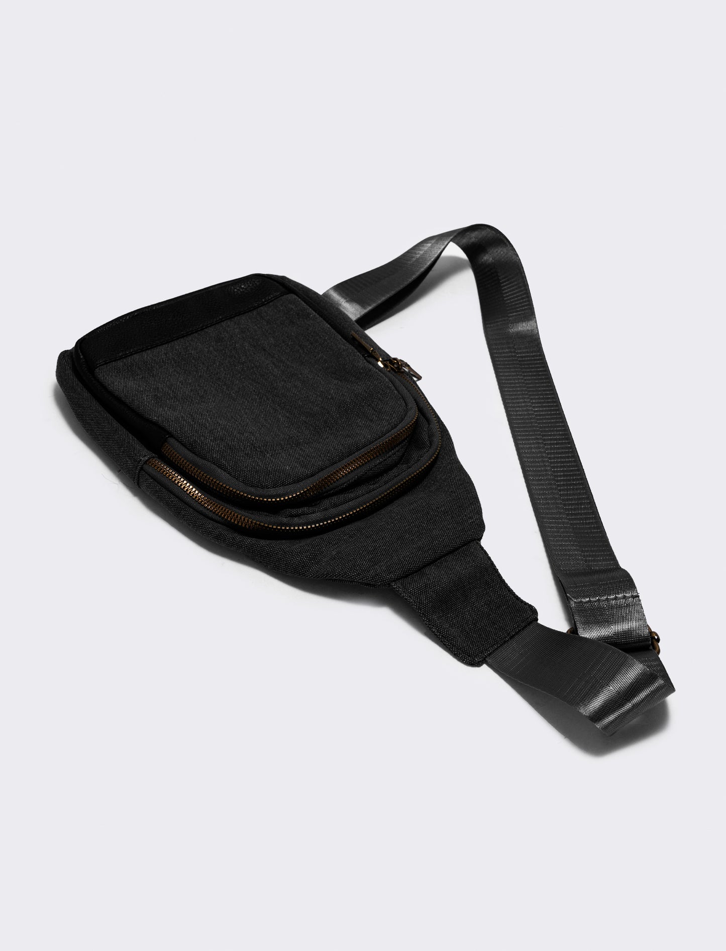 Zaino monospalla nylon per uomo - Nero
