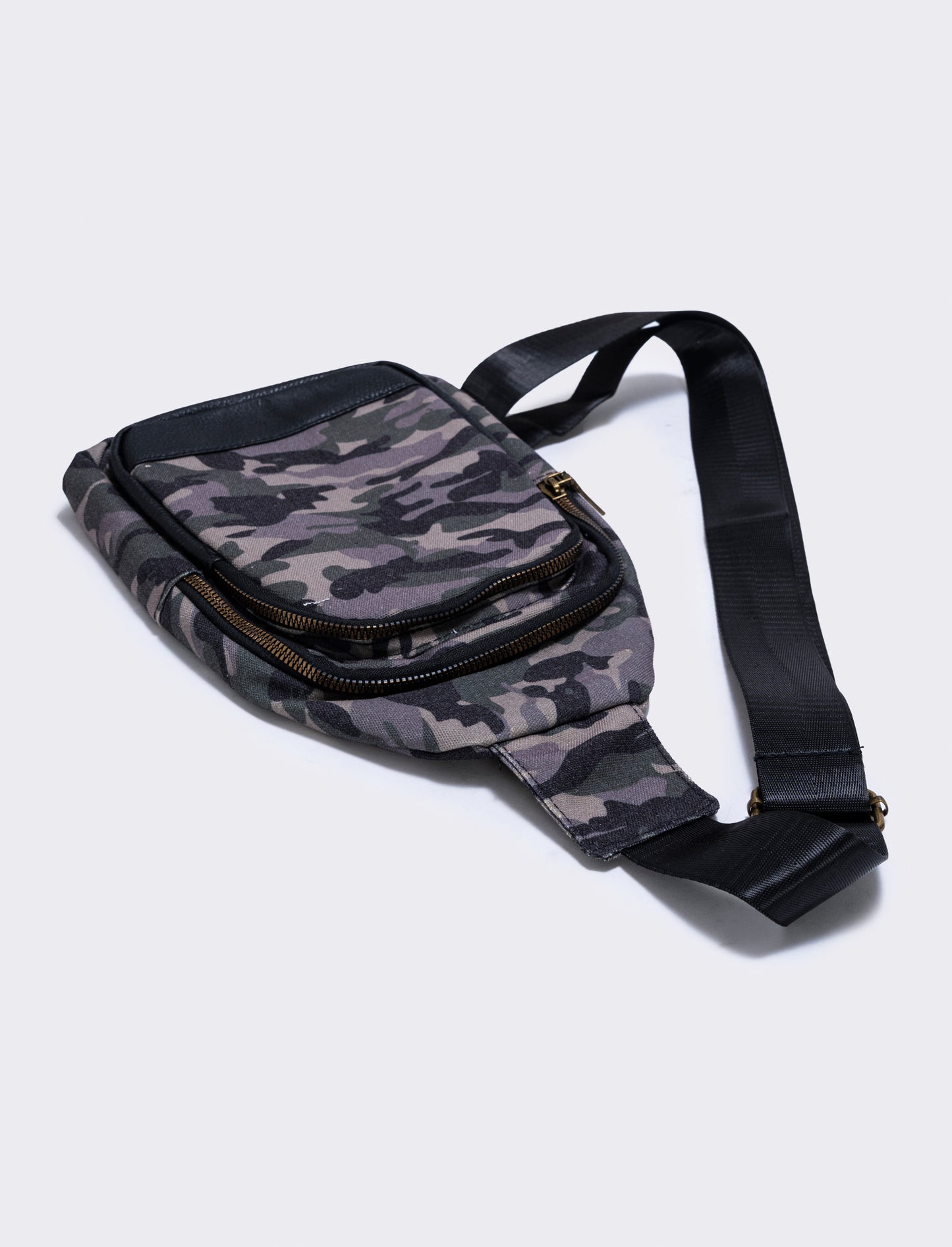 Zaino monospalla nylon per uomo - Verde mimetico