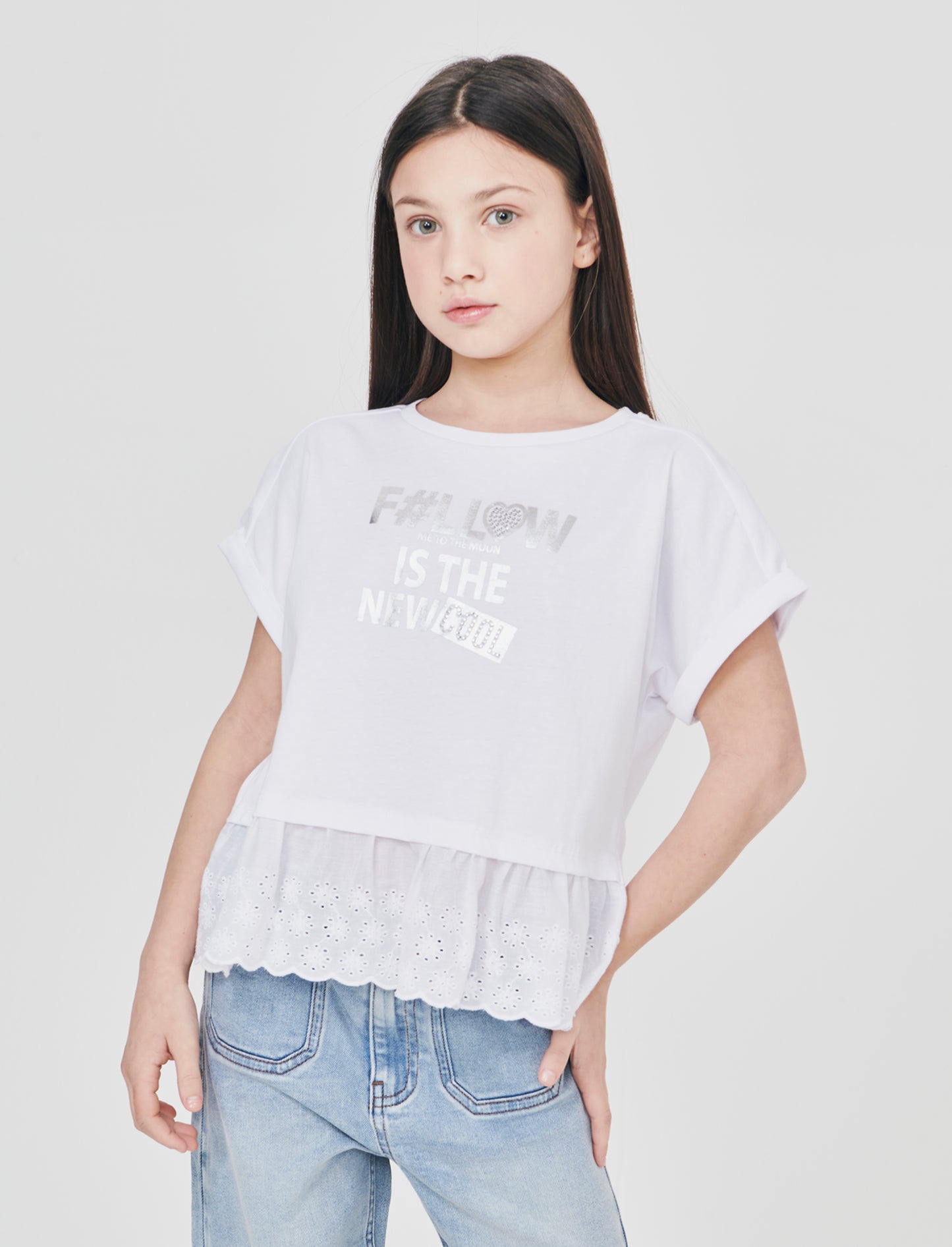 T-shirt elegante con pizzo e strass - Bianco