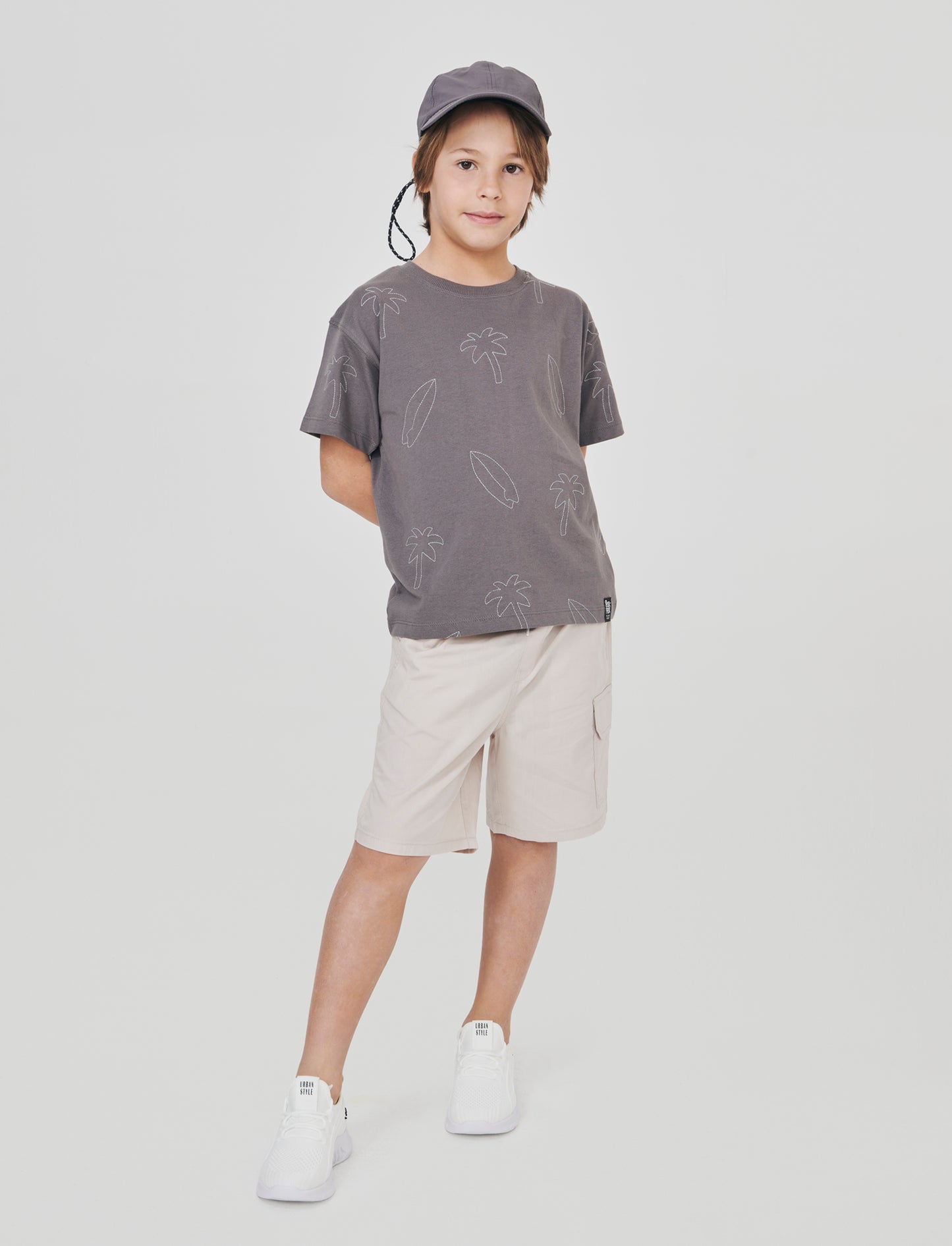 T-shirt mezza manica con ricami palme - Grigio