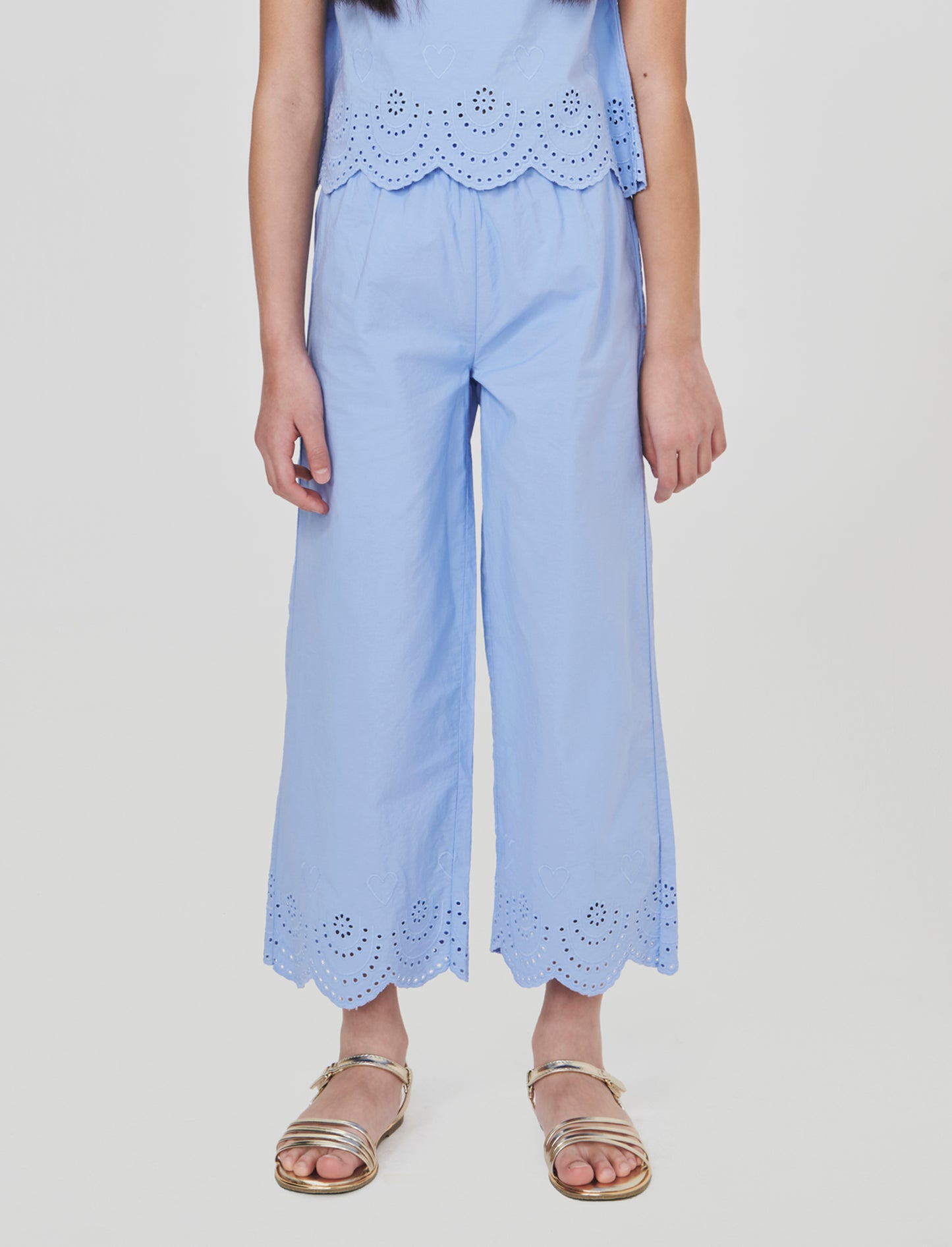 Pantaloni modello cropped con ricamo - Azzurro