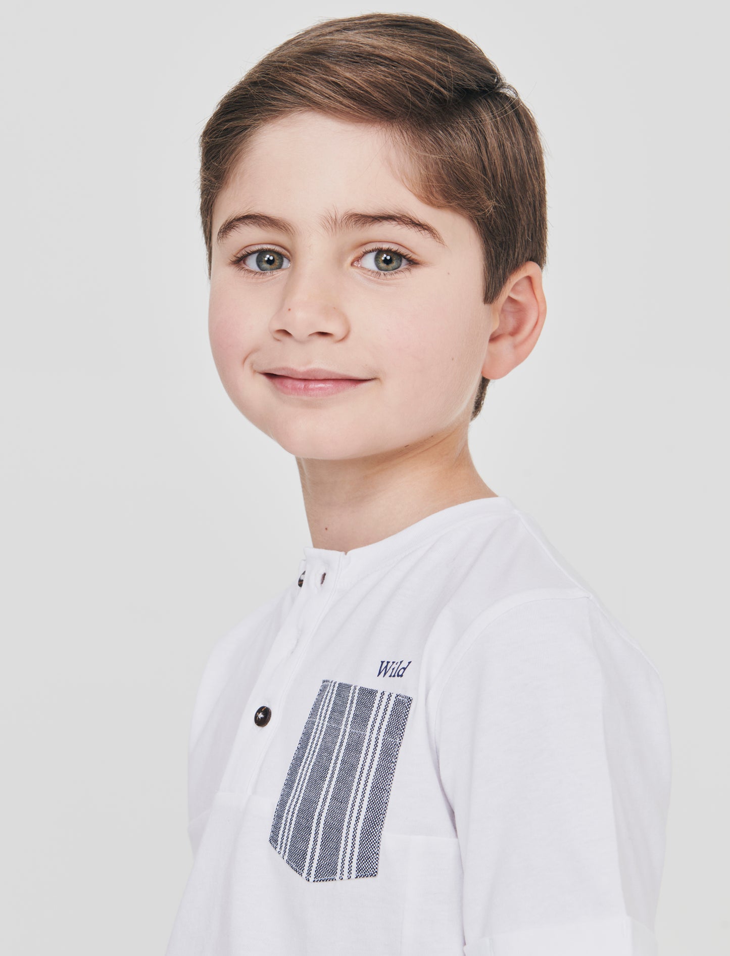 T-shirt con taschino e risvolti chic - Bianco