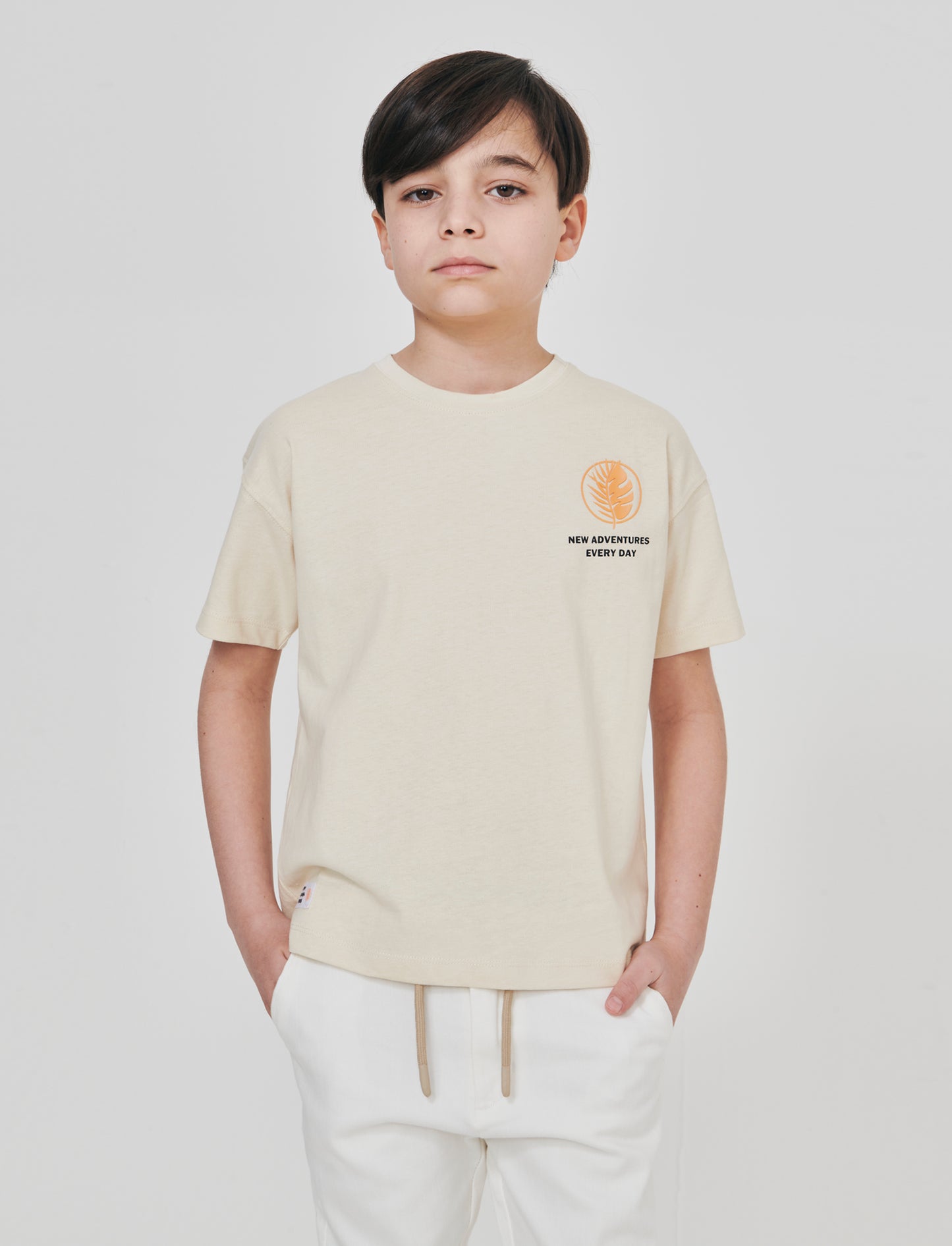 T-Shirts with prints for every occasion - Beige