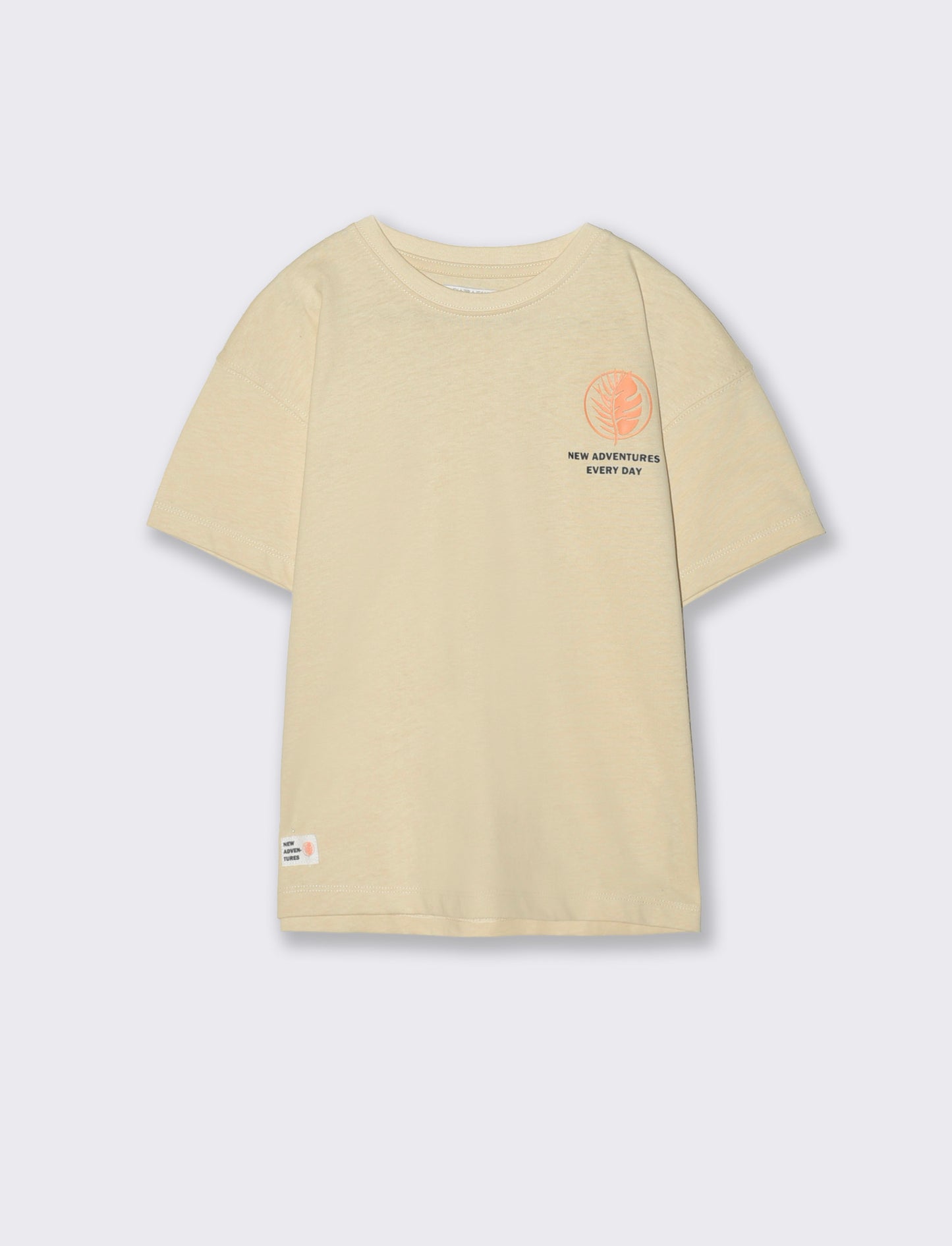 T-Shirts with prints for every occasion - Beige