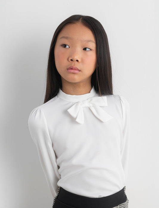 Camicia manica lunga con fiocco. - Bianco