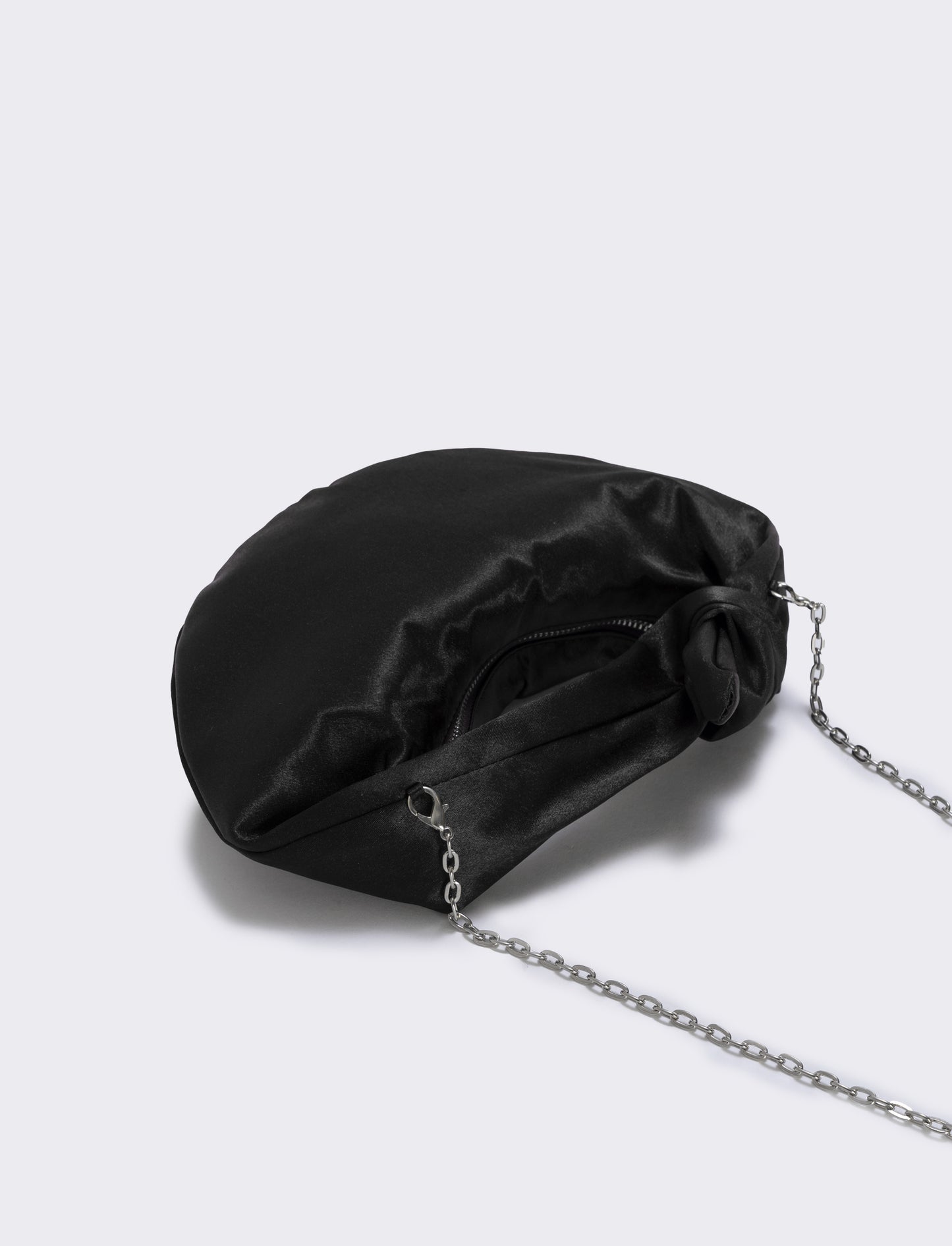 Borsetta satin con nodo e tracollina elegante - Nero