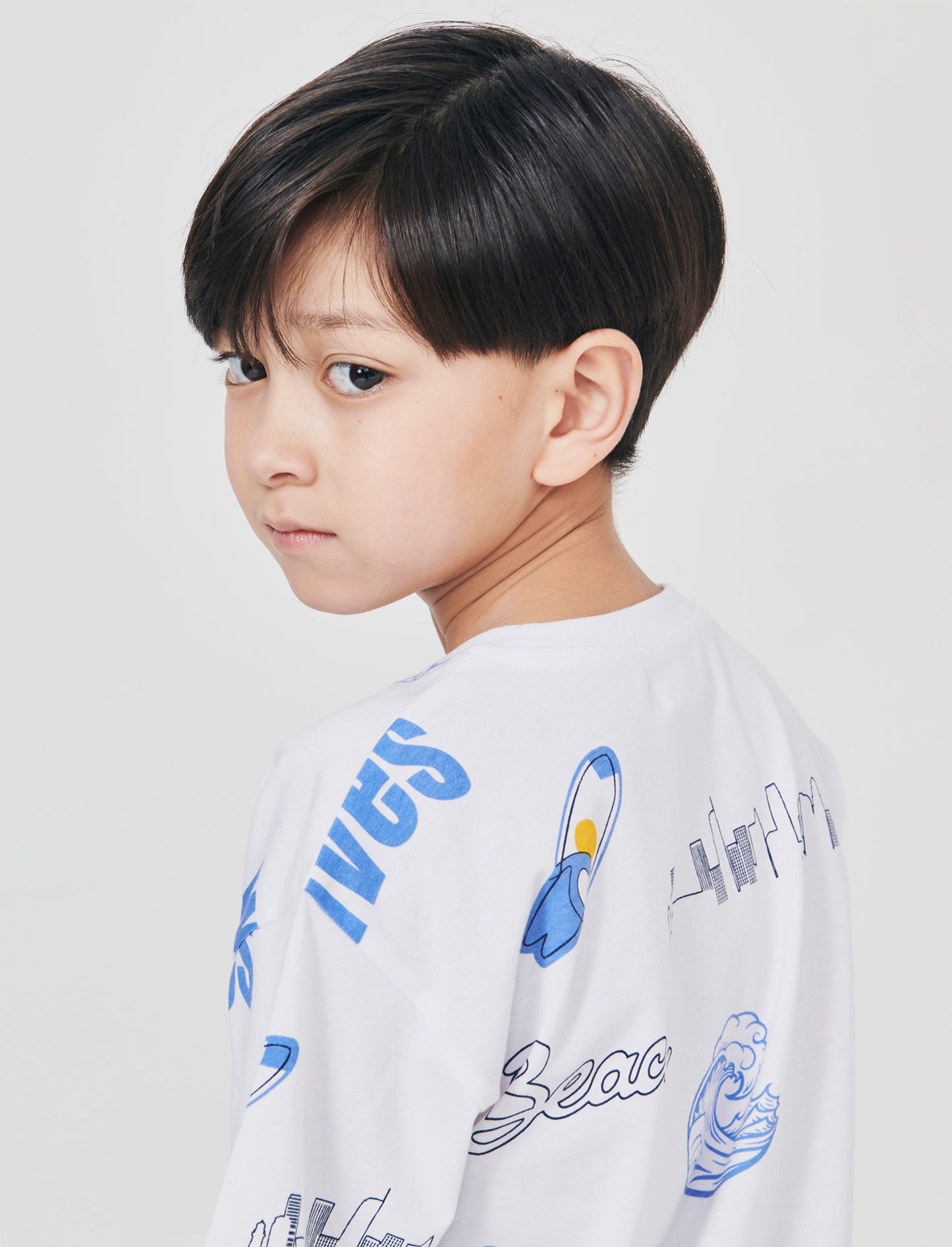 Summer and Energetic Crew Neck T-Shirt - White