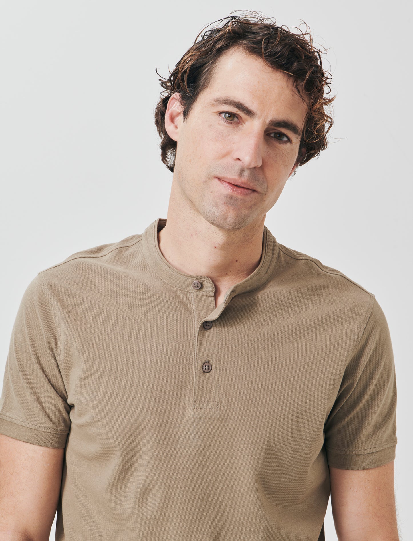 Korean polo in piquÃ© with collar - Green