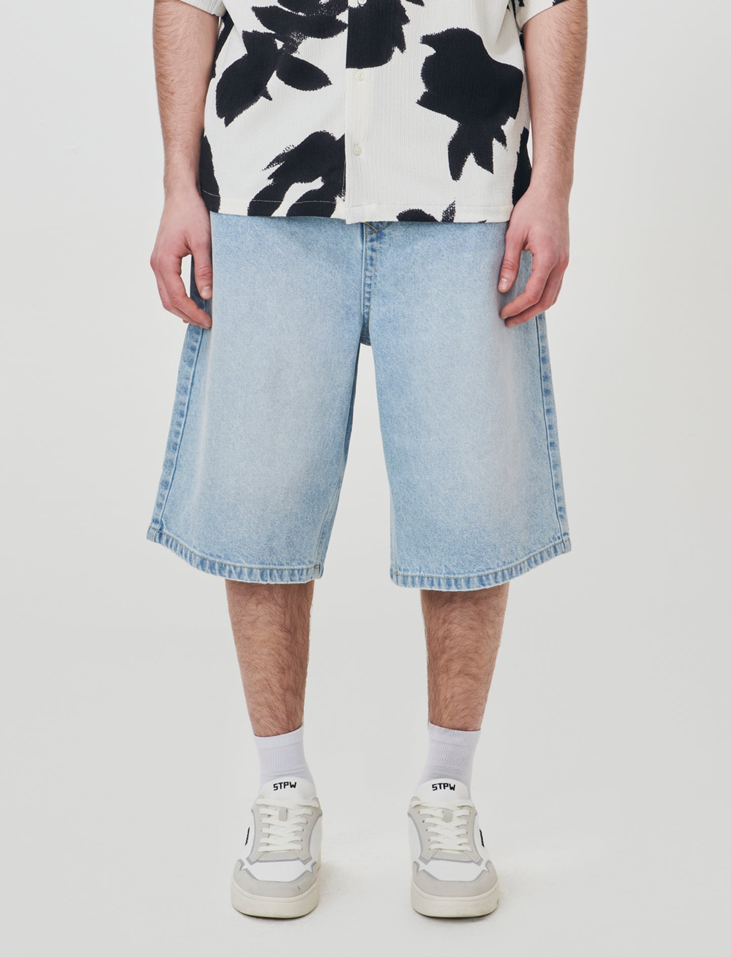 Bermuda Jeans Skater Fit in Denim Slavato - Denim