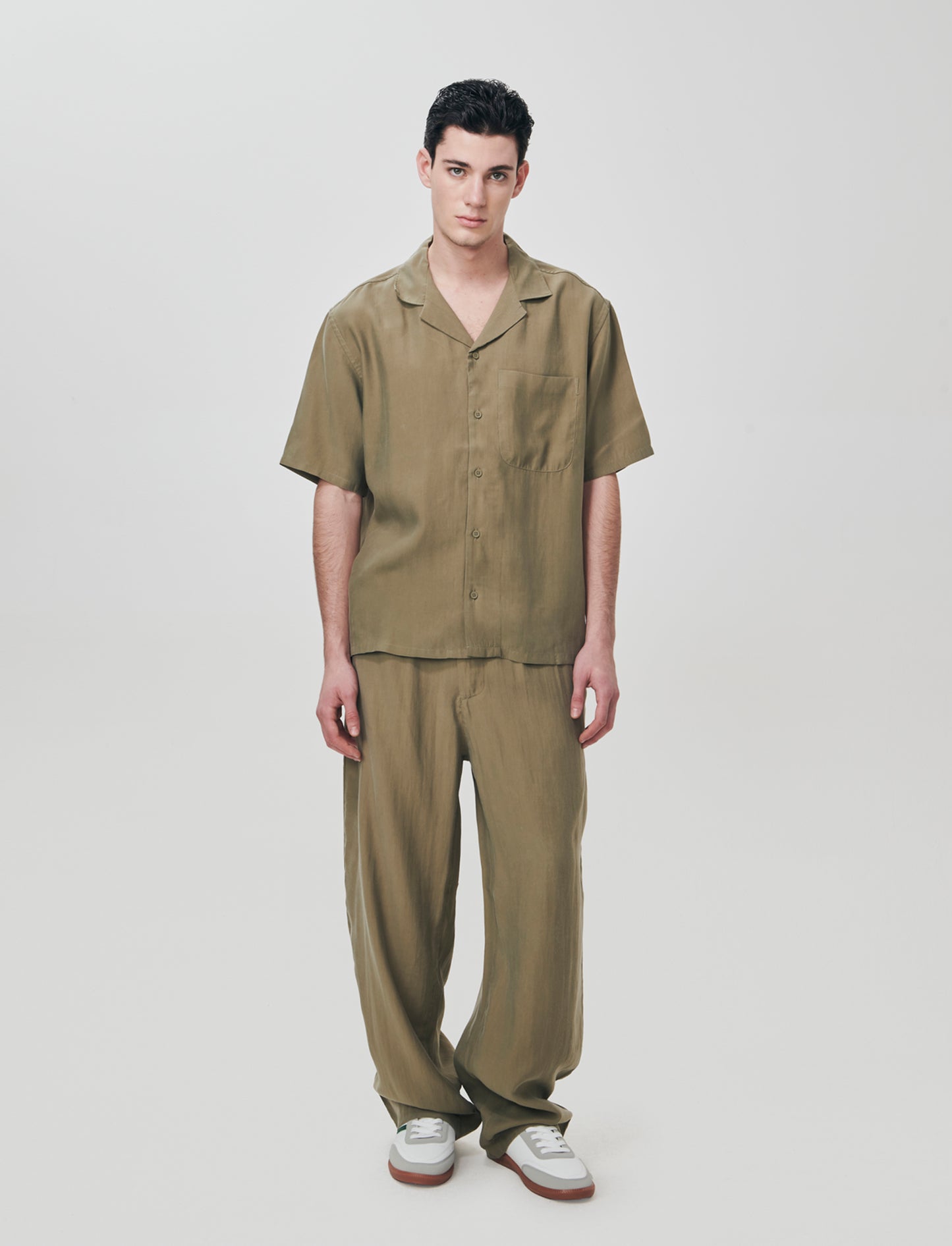 Pantaloni Chino Jogger in Misto Lyocell - Verde kaki