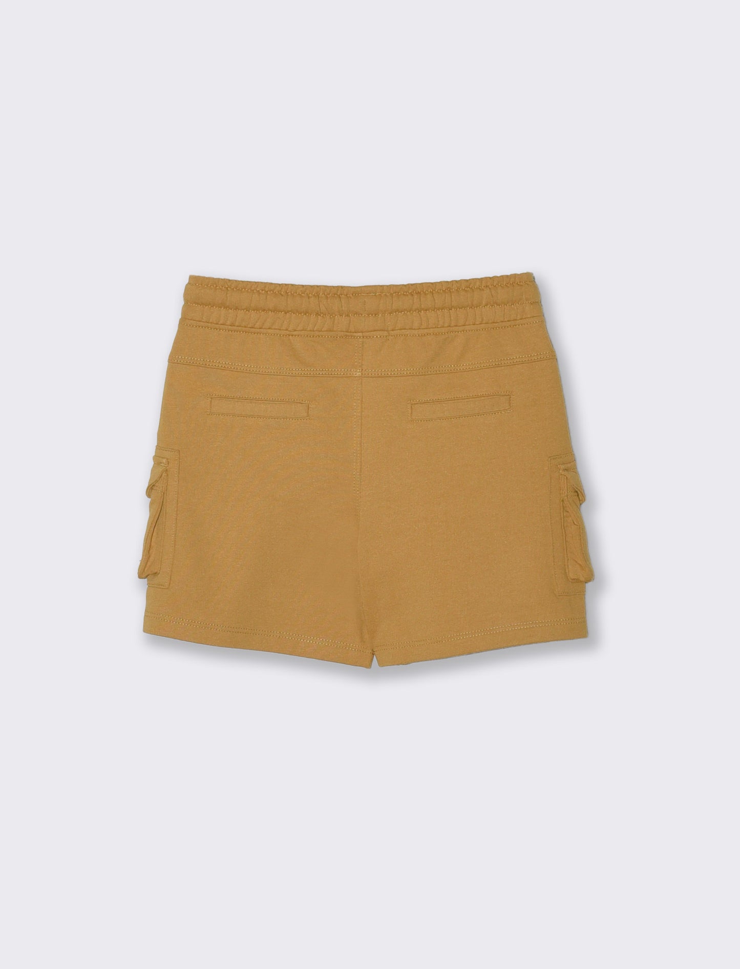 Bermuda cargo con tasche e stile sportivo - Beige