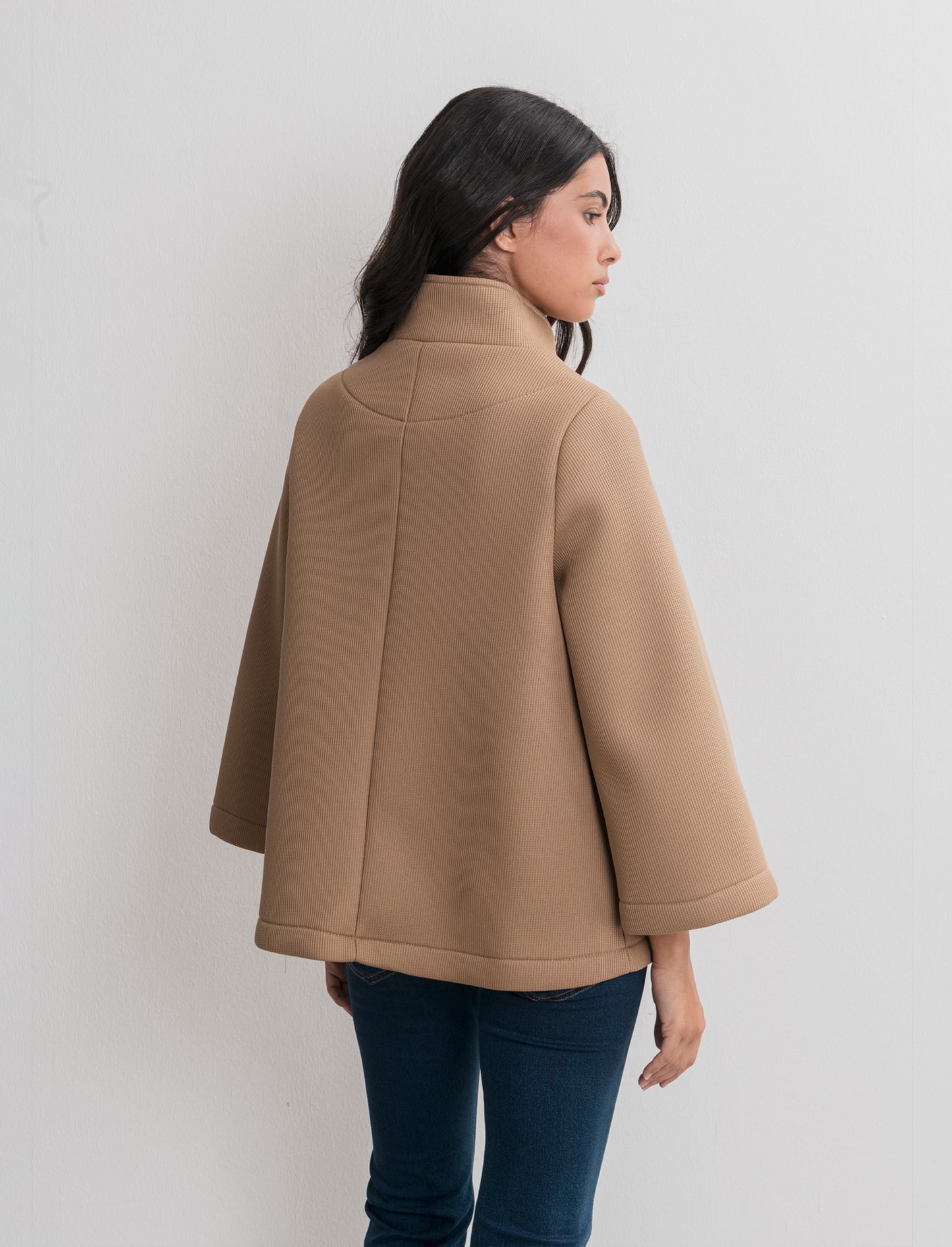 CAPPOTTINO CON MANICHE A CAMPANA - Cammello