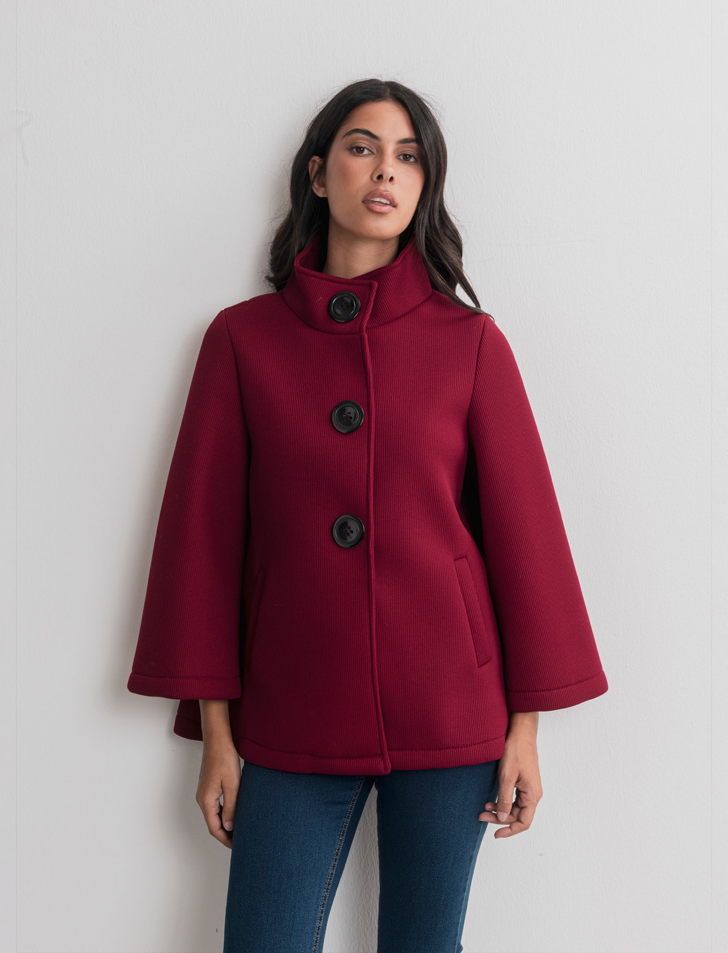 CAPPOTTINO CON MANICHE A CAMPANA - Bordeaux