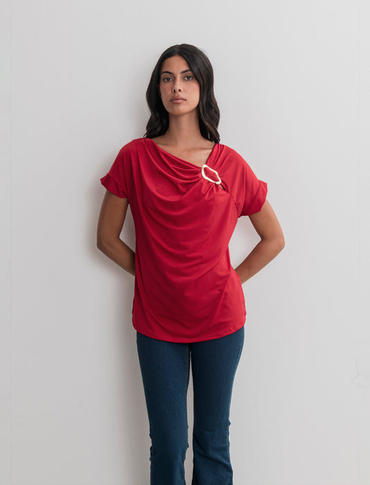 T-SHIRT CON FIBBIA - Rosso