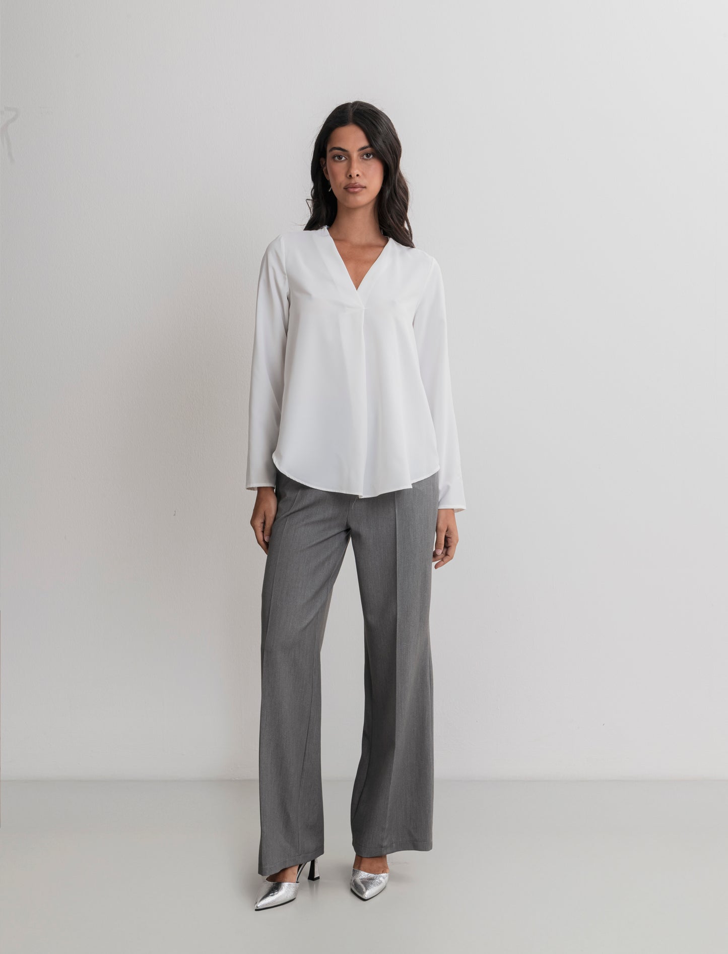 CASACCA CON SCOLLO A V - Bianco panna