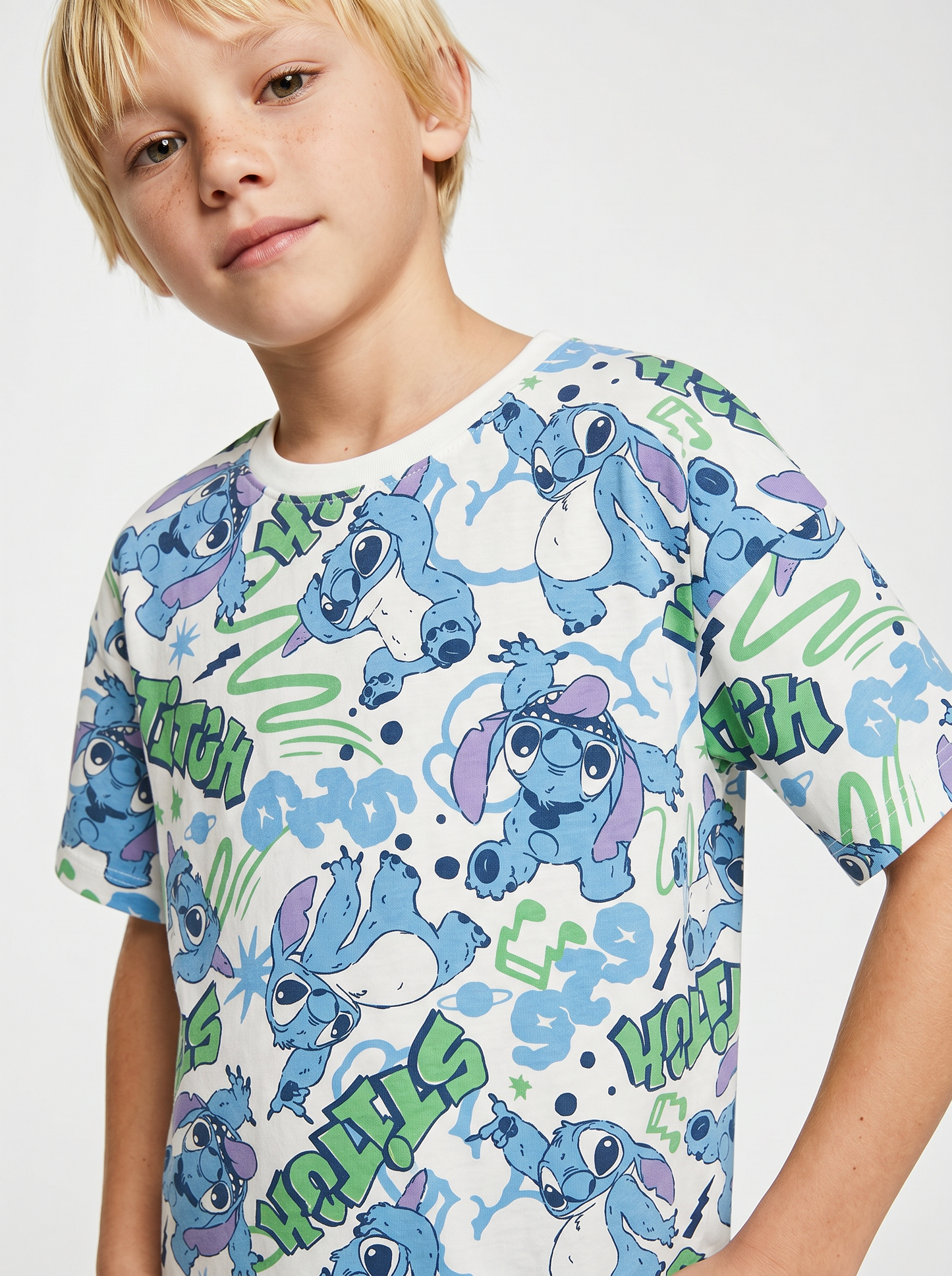 T-shirt Stich: divertente e versatile - Fantasia