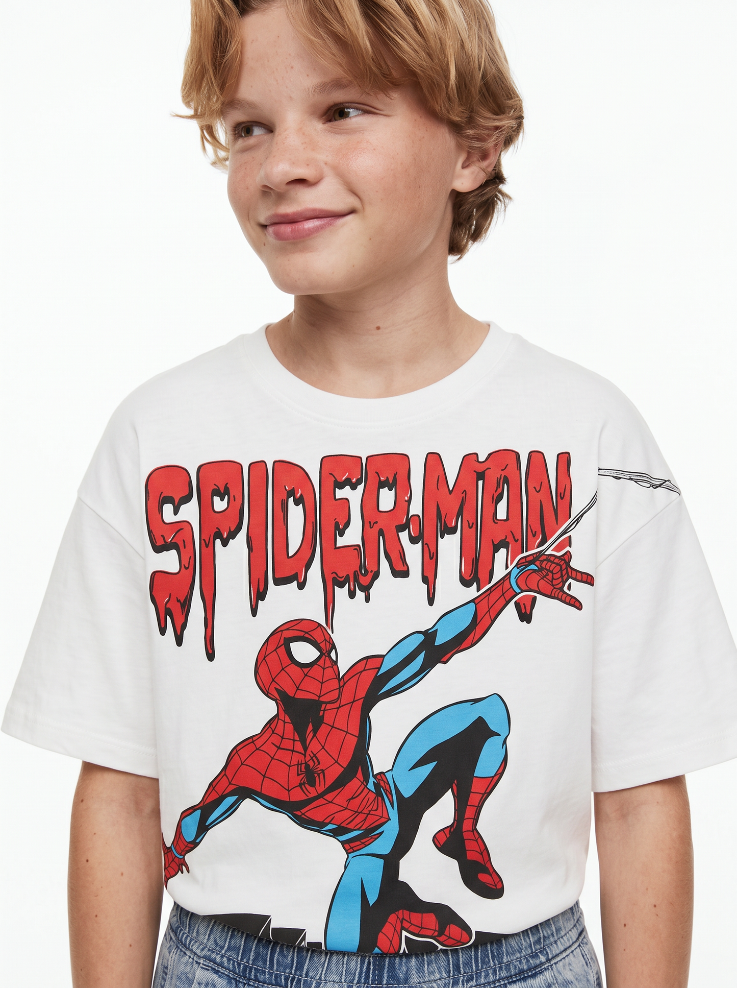 T-shirt Marvel: must-have per giovani fan - Bianco