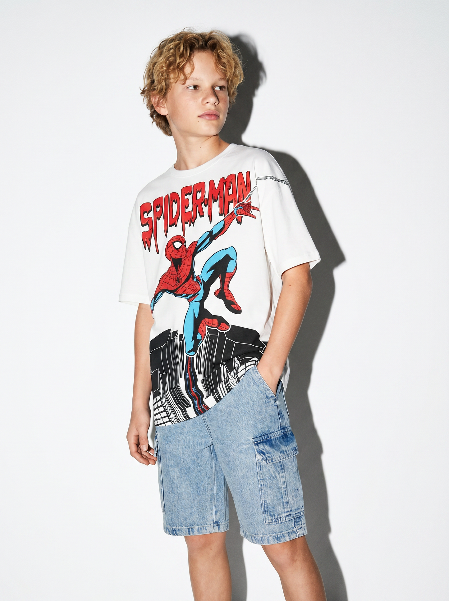 T-shirt Marvel: must-have per giovani fan - Bianco