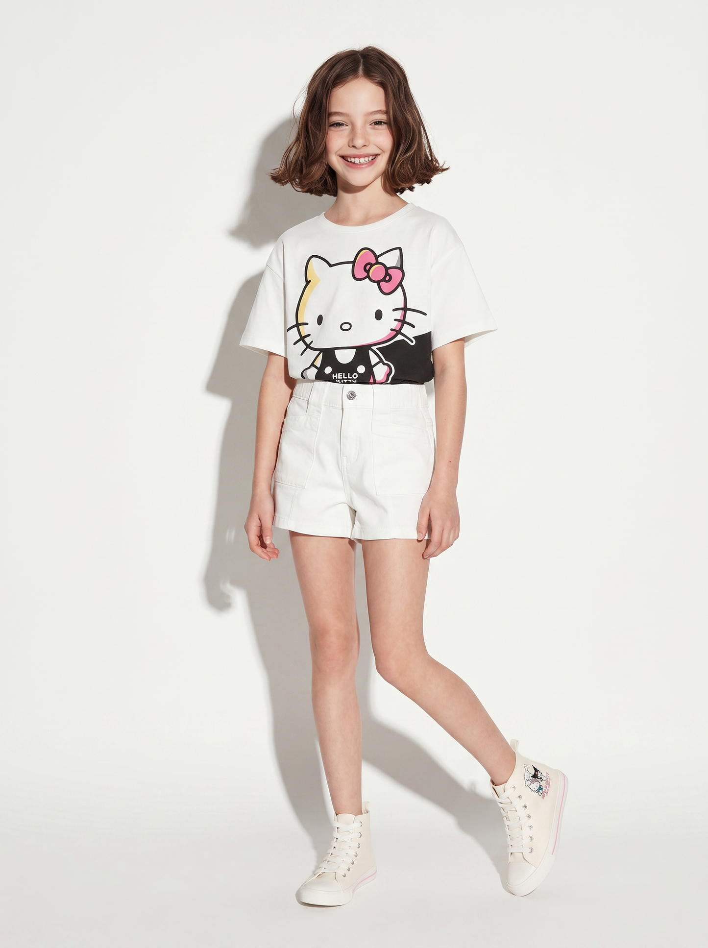 T-shirt mezza manica Hello Kitty e amici - var 1