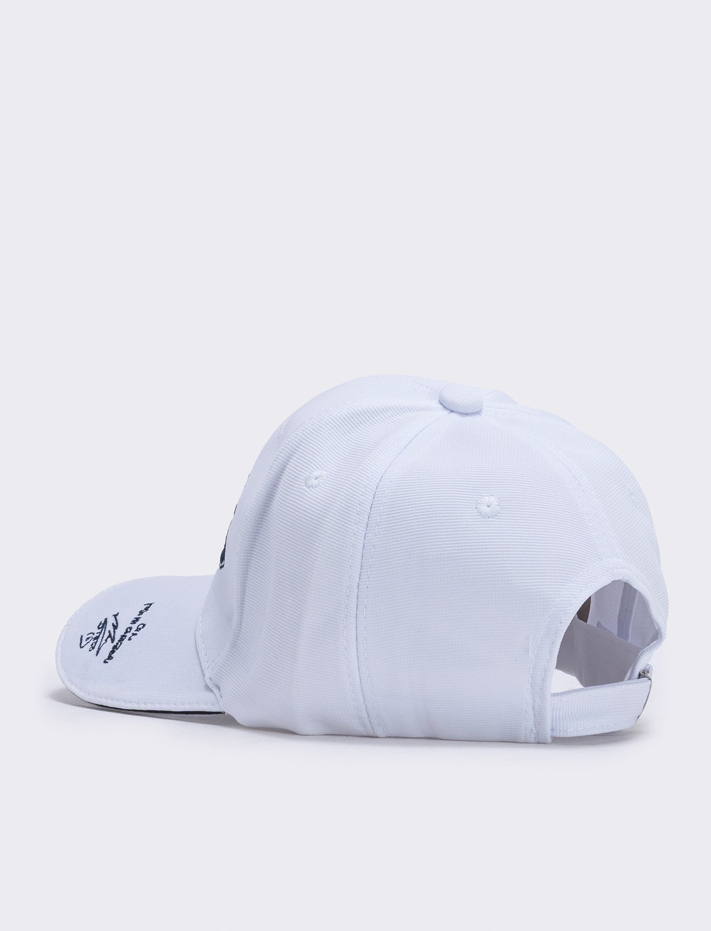 D1OS Men's Elegant and Versatile Hat - White