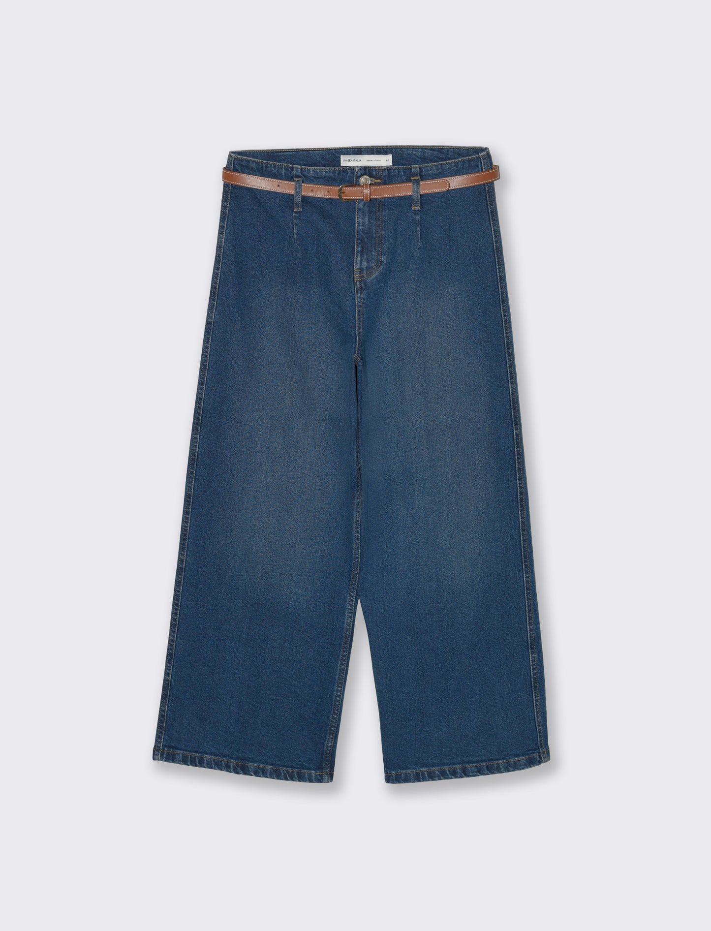 Woman's belted jeans for stylish comfort - Blue
