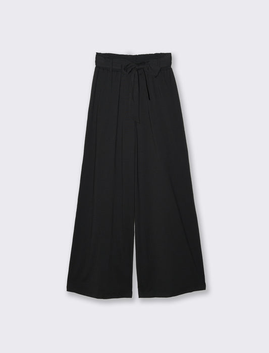 Pantaloni: Stile e Comfort Unici - Nero