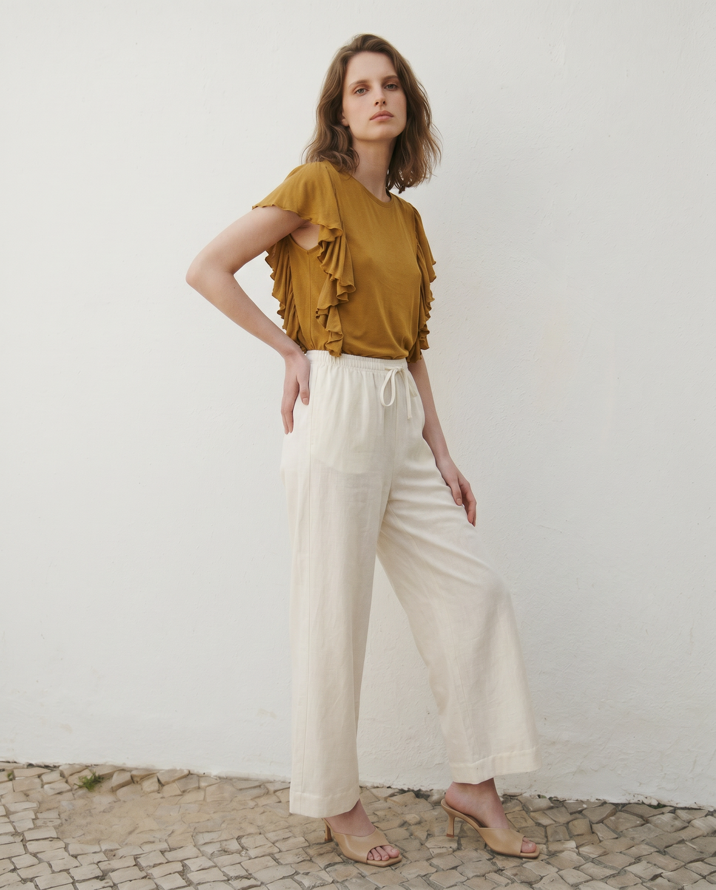 T-Shirt con Volant Laterali - Senape