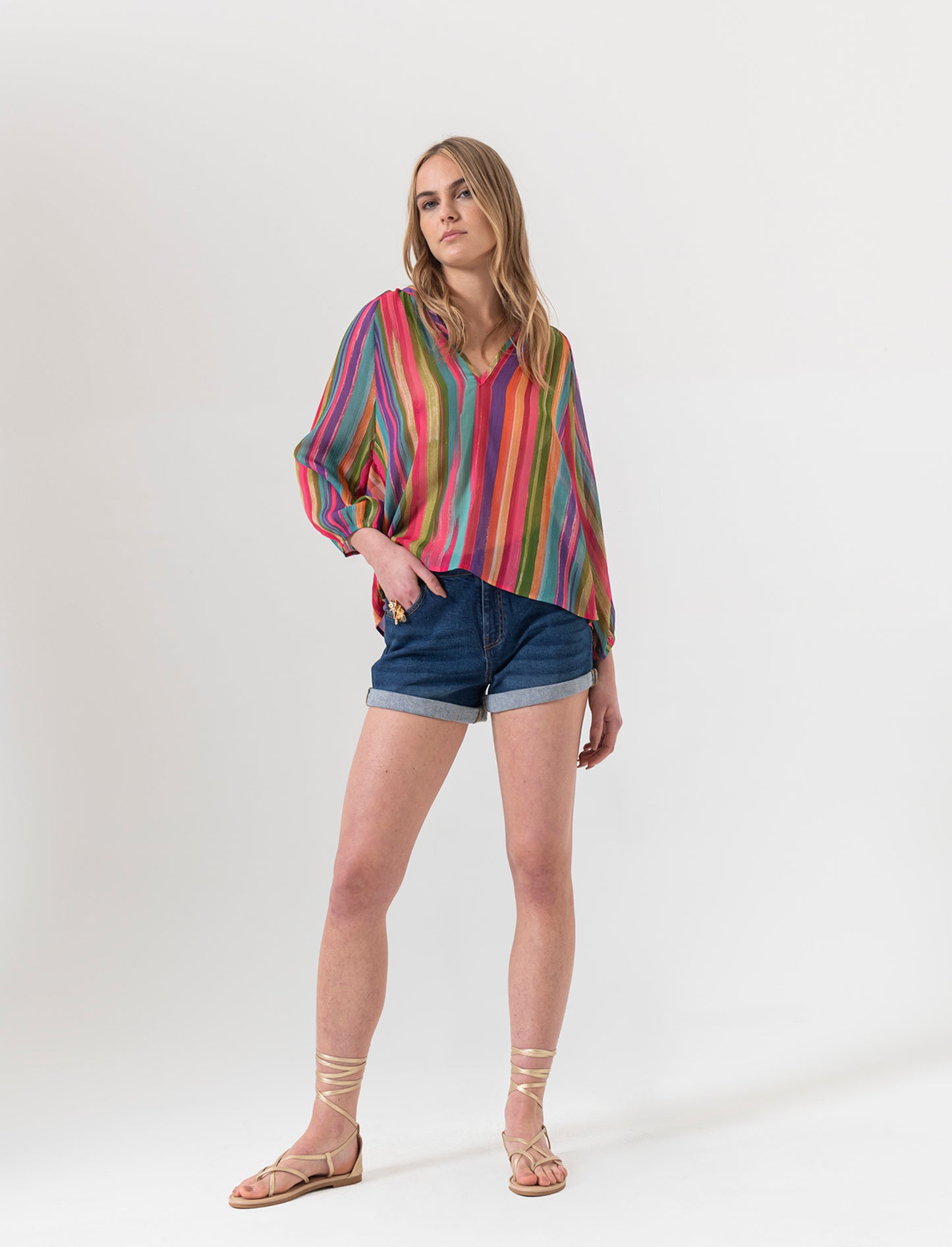 Woman's denim shorts for casual summer style - Blue