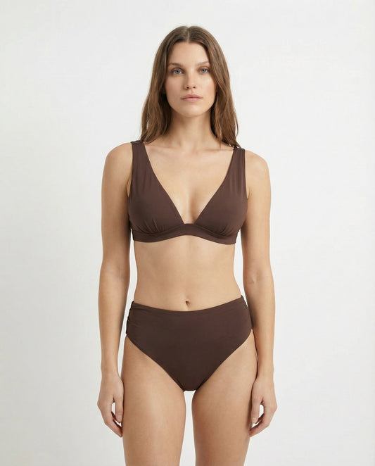 Triangolo Mare a Vela: Eleganza Nautica - Marrone