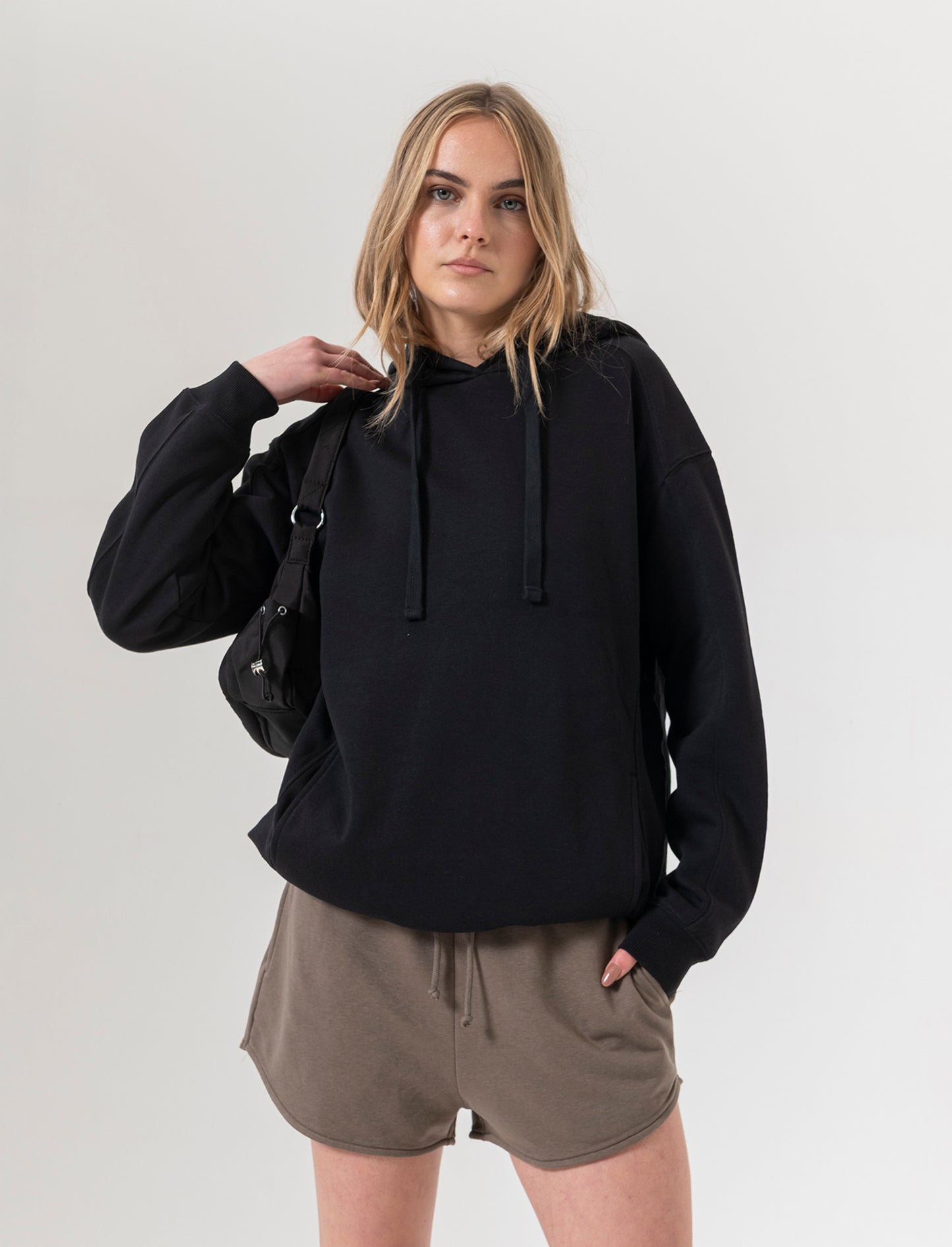 Short con coulisse da donna - Verde salvia