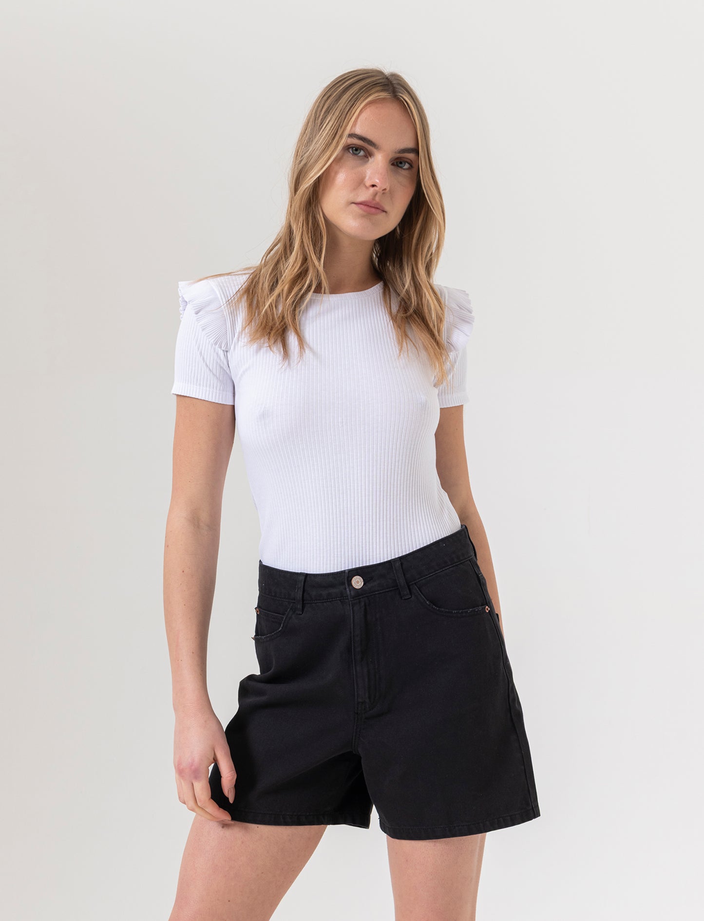 Short in denim da donna - Nero