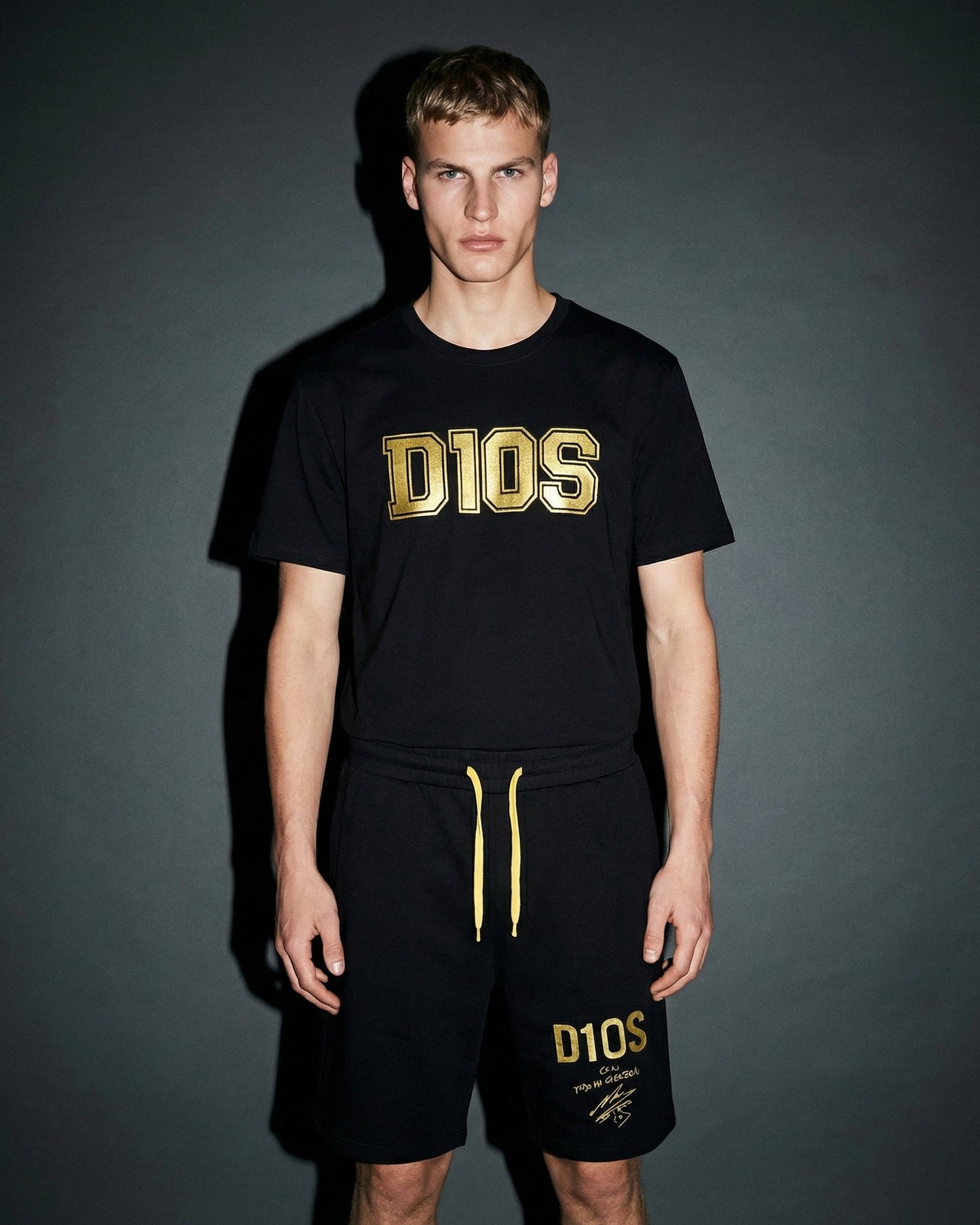 Lightweight sweatshirt shorts D10S with print - Black