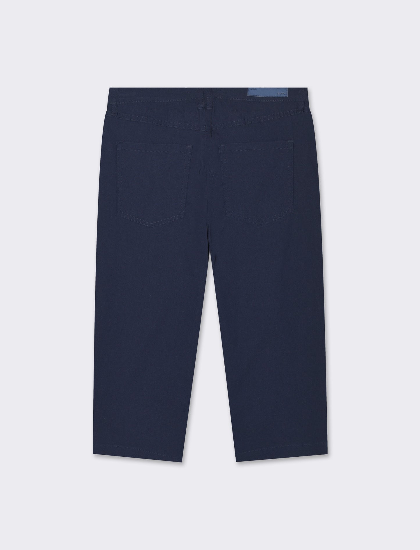 Woman's capri style bermuda shorts for men - Blue