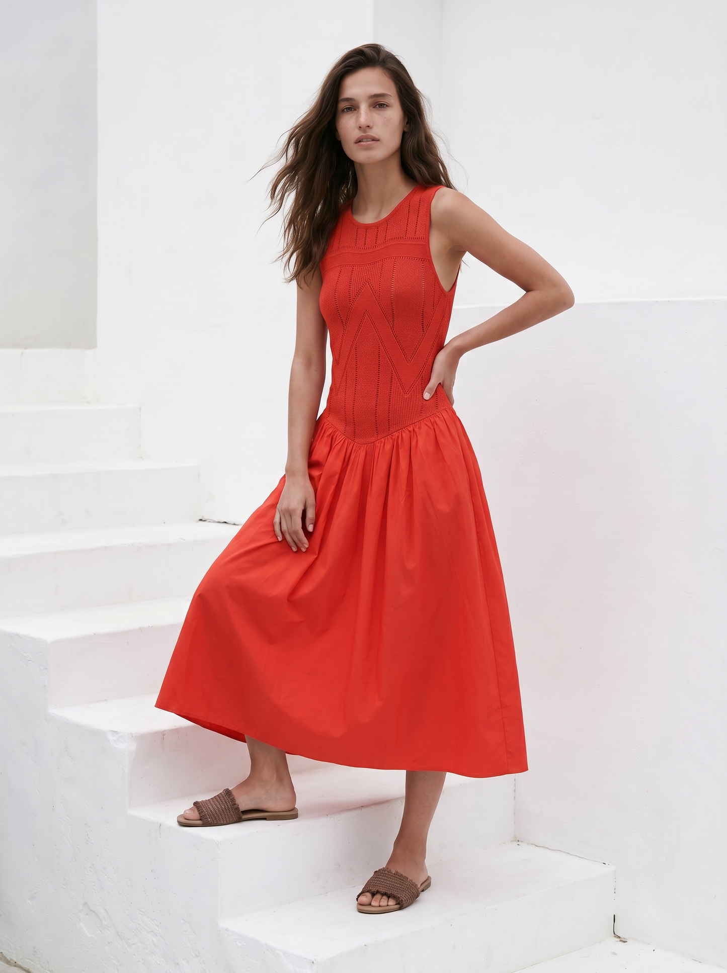 Vestito lungo smanicato con scollo rotondo - Corallo