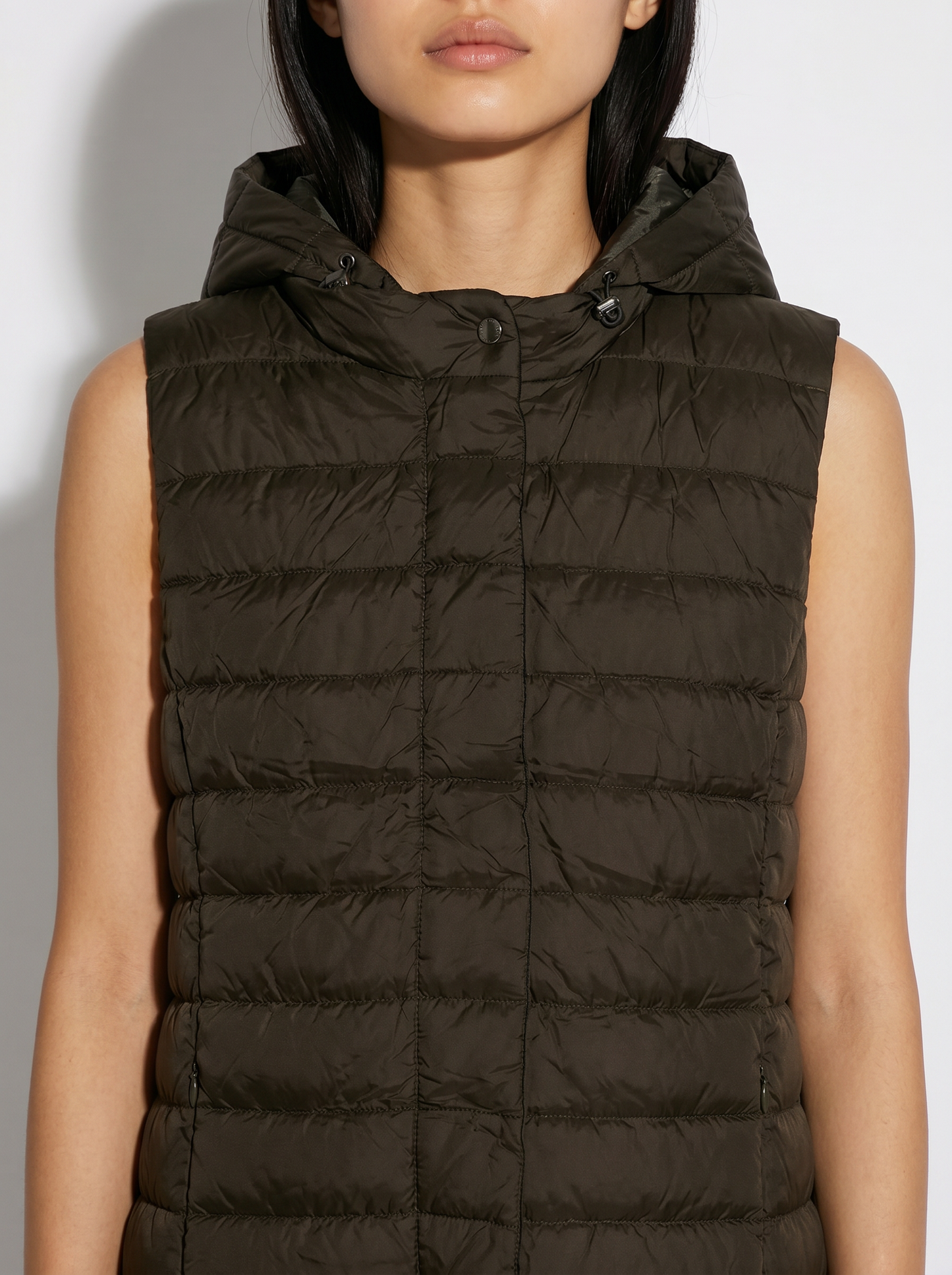Sleeveless jacket with hood - Green