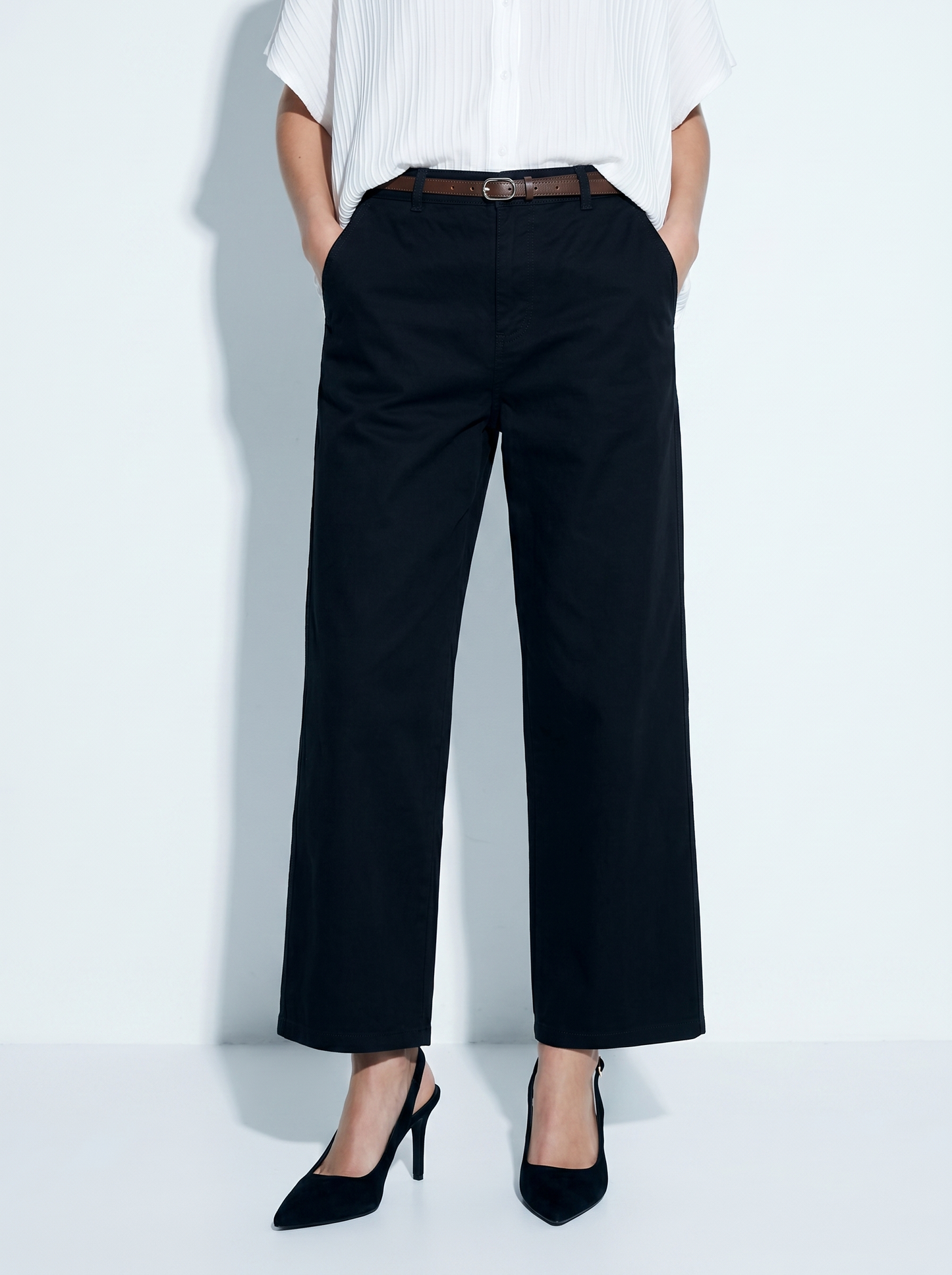 Pantalone chino con risvolto e cintura - Nero