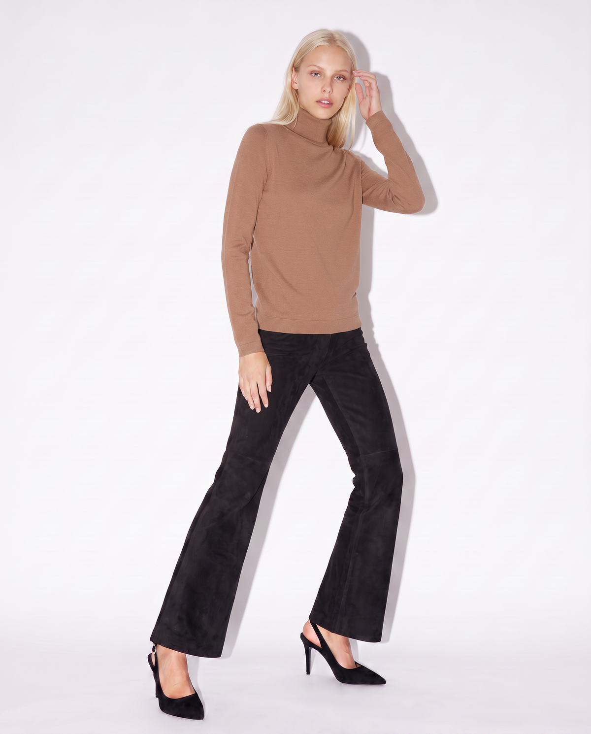Pullover basico collo alto slim fit - Cammello