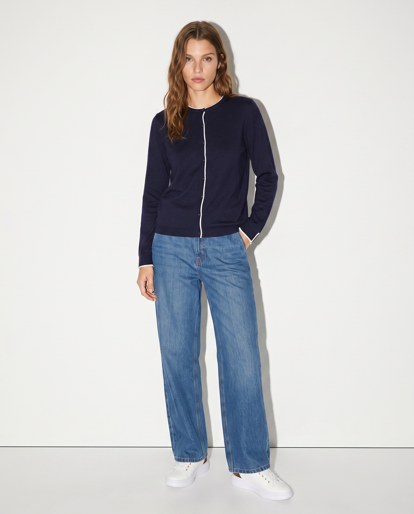 Cardigan girocollo con contrasto elegante - Blu